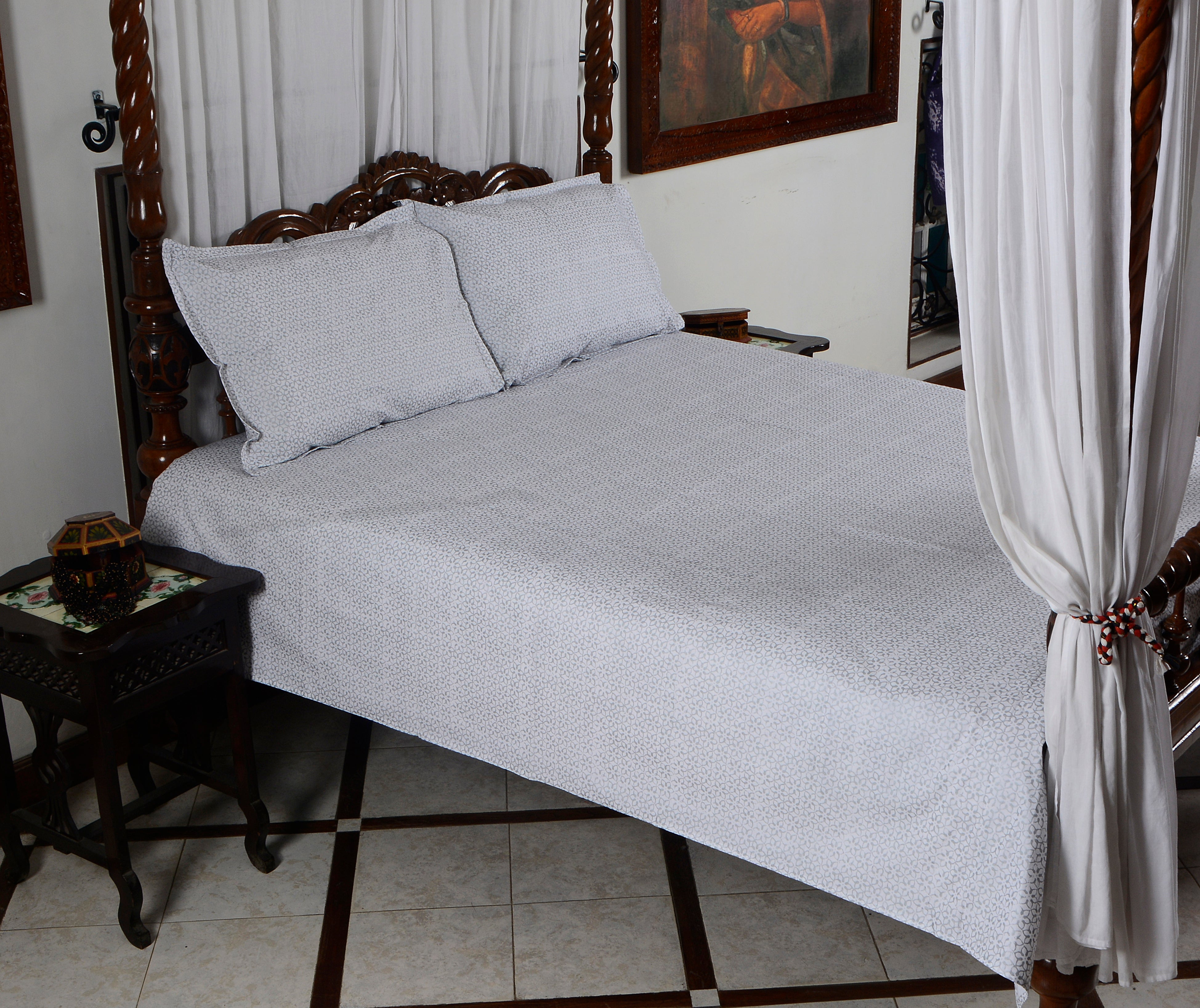 Silver Jaal - Bed Sheet