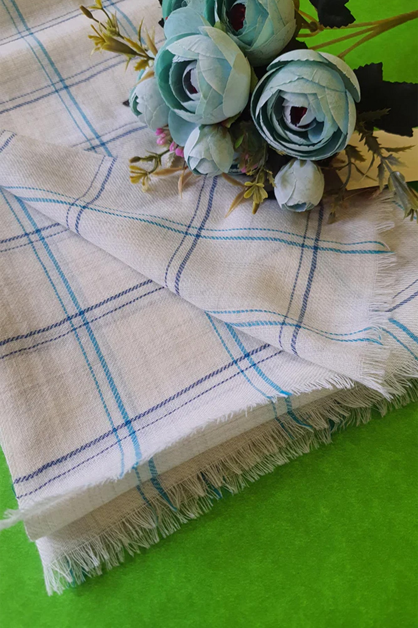 Pashmina Chekered Blue