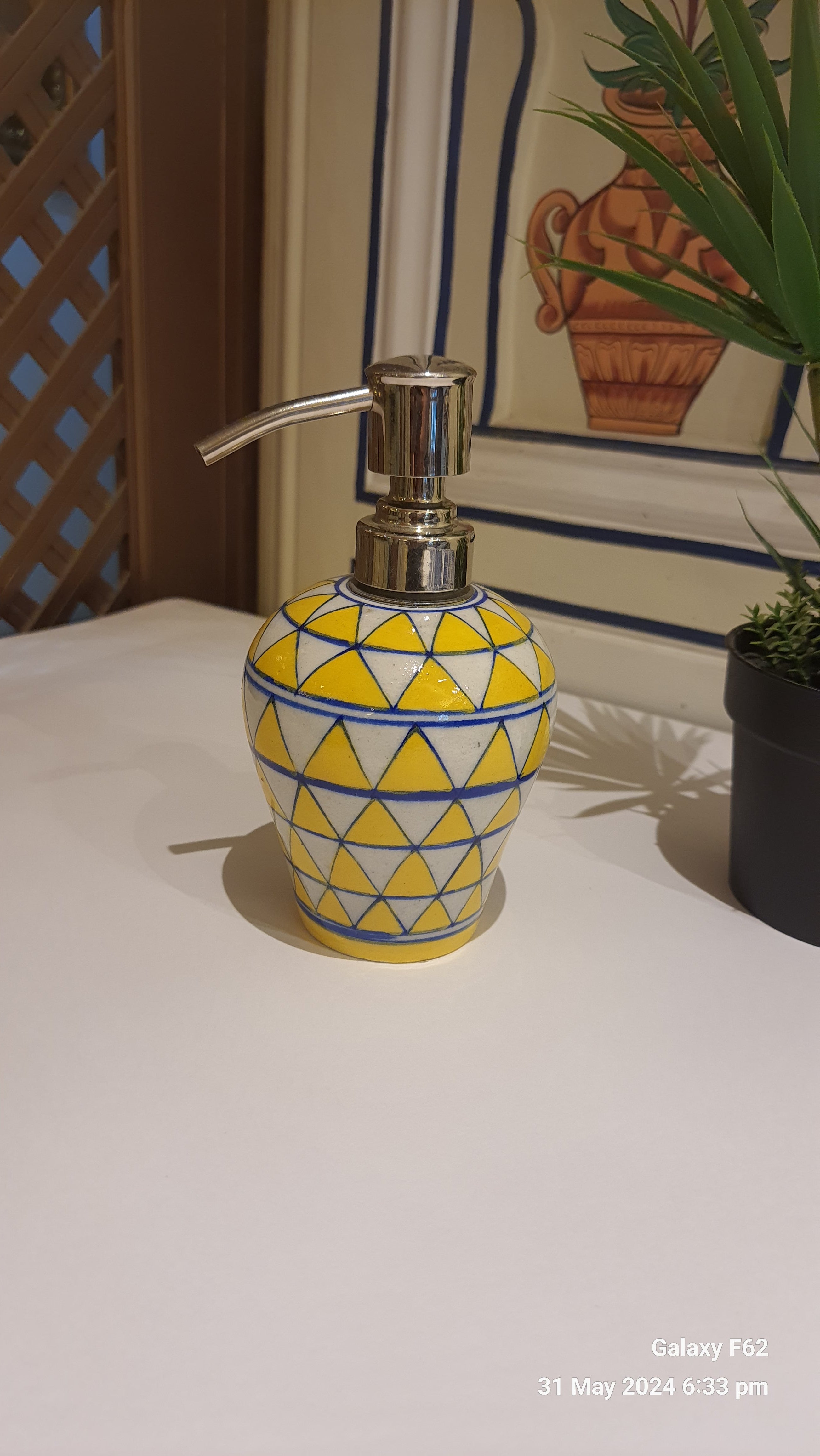 Dispencer Yellow Ceramic