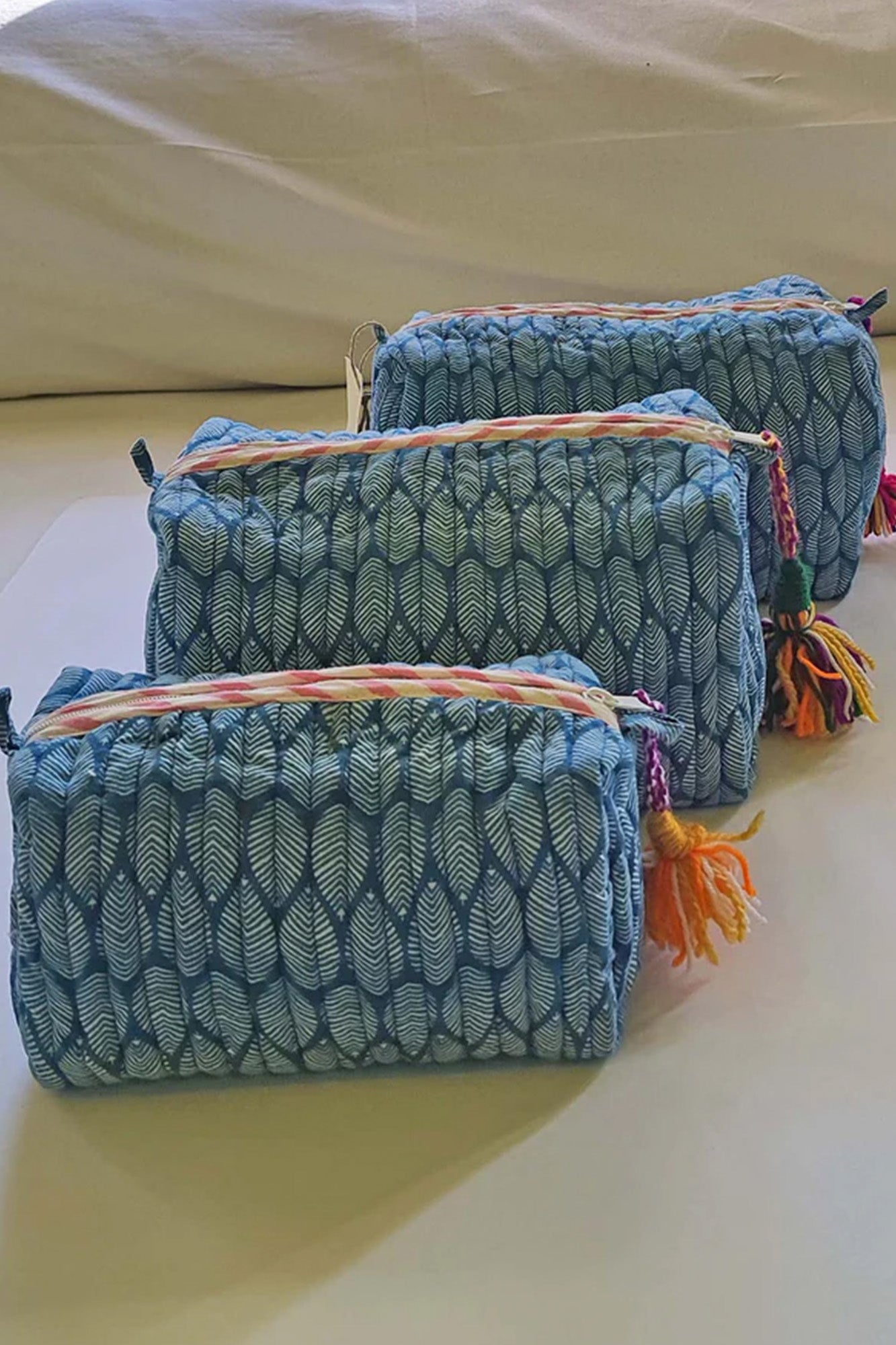 Leafy Blue Pouch Set of 3