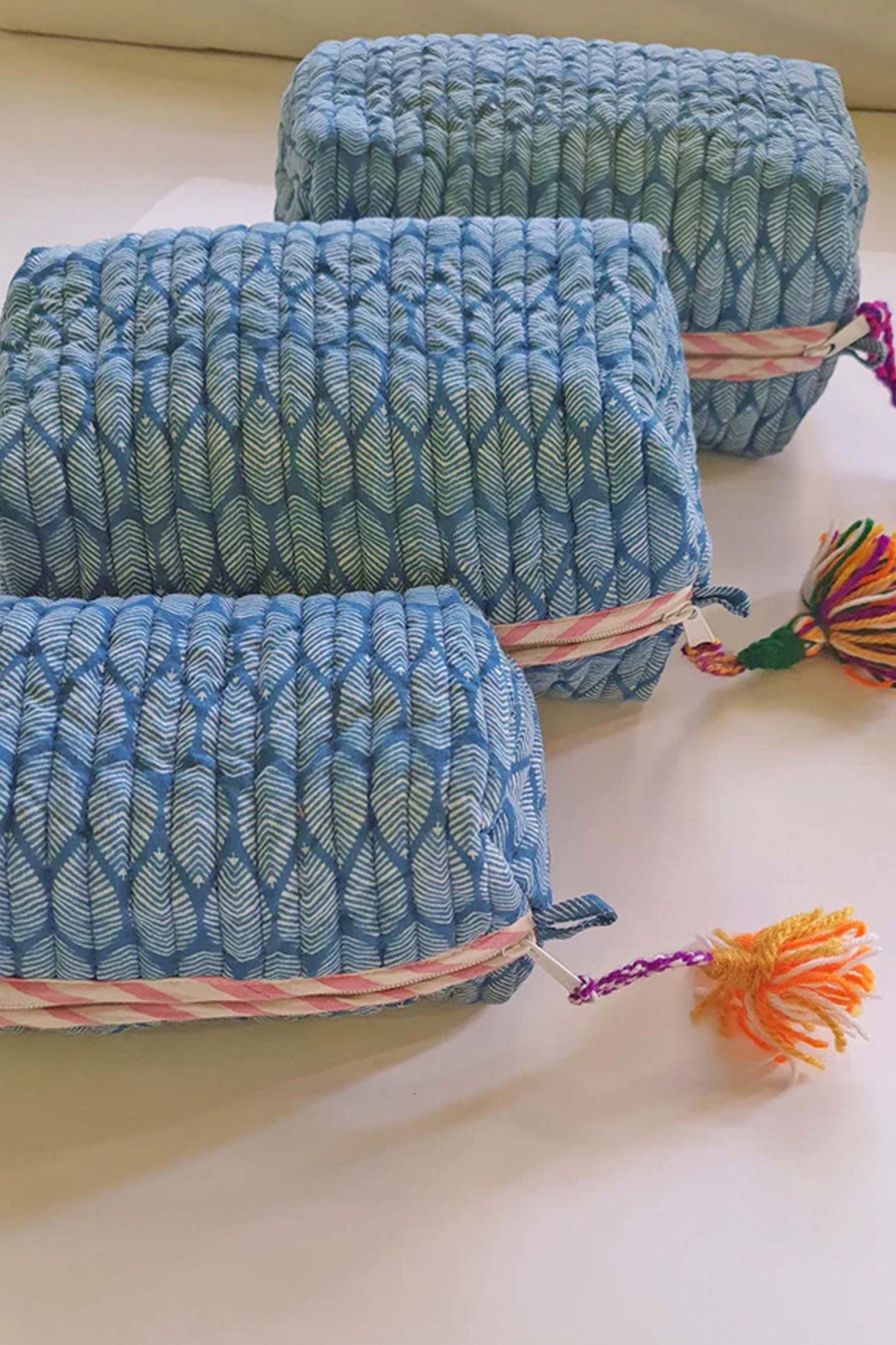 Leafy Blue Pouch Set of 3