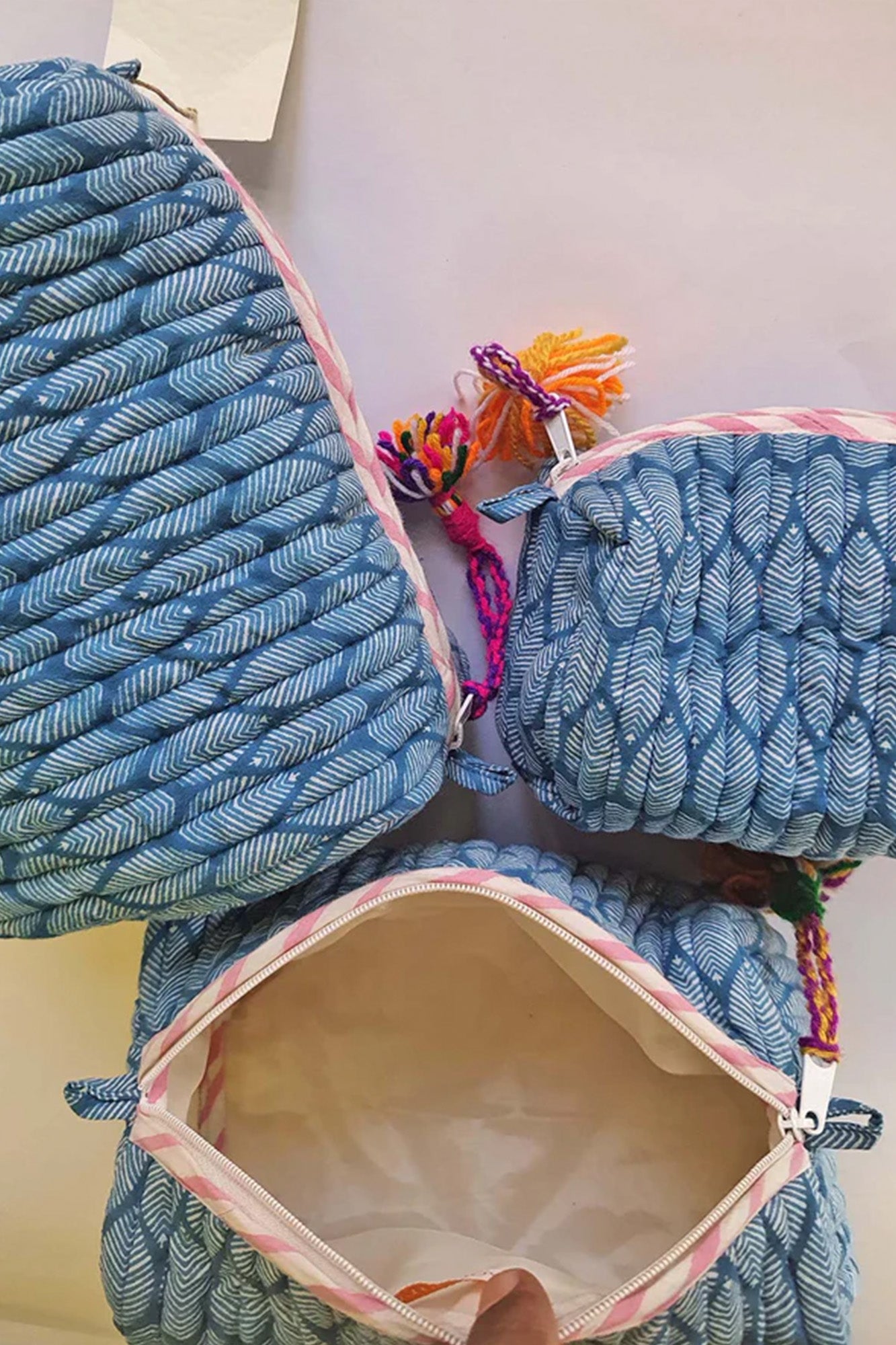 Leafy Blue Pouch Set of 3