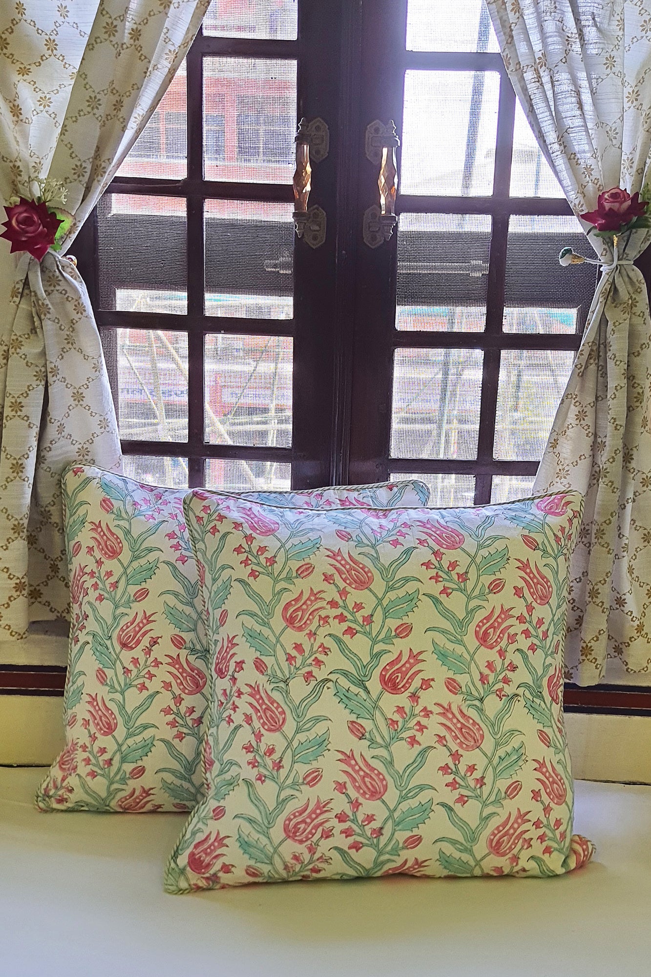 Cyclamen Cushion Cover Set of2