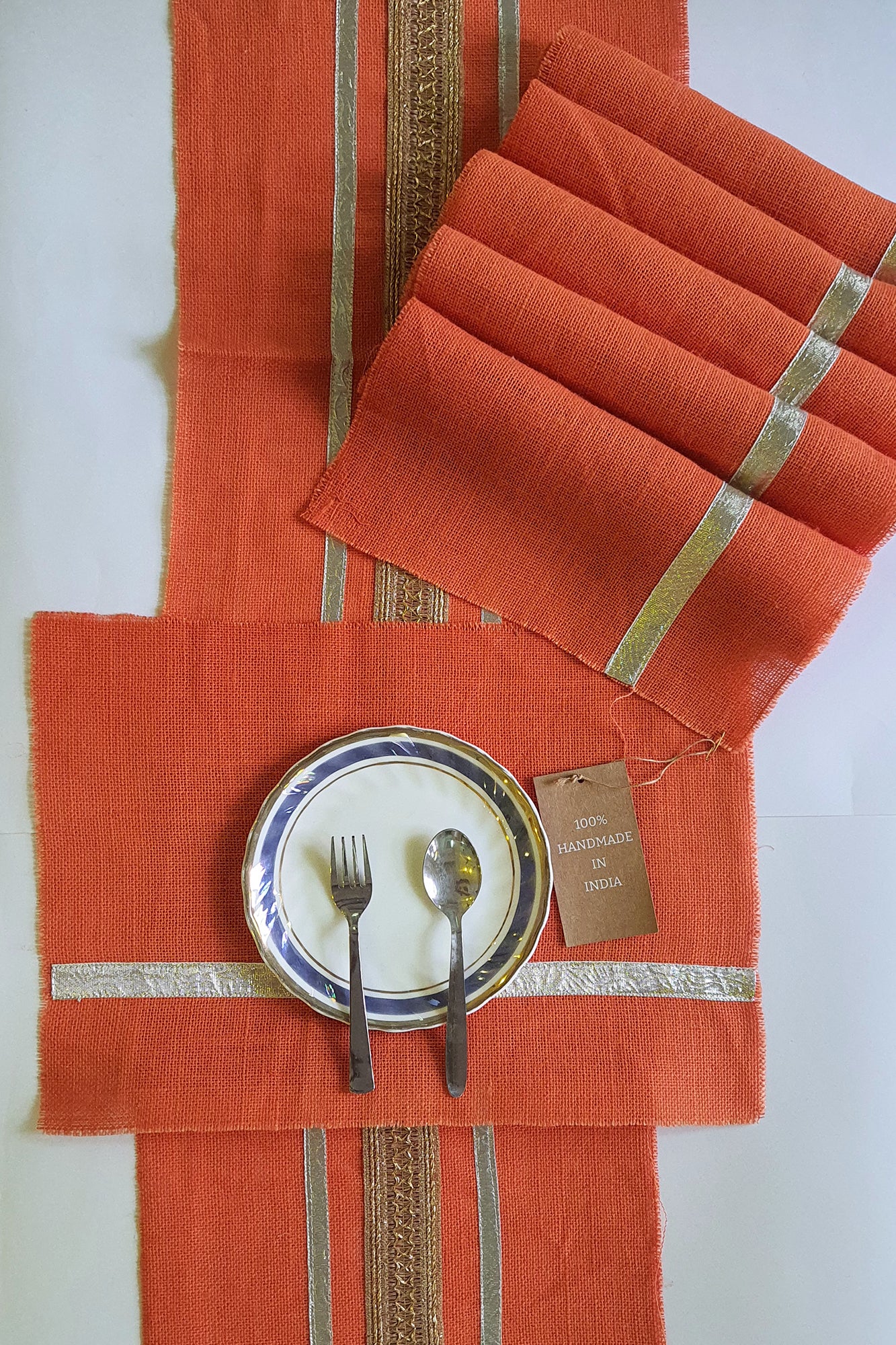 Zari Gotten Placemat Set With Runner