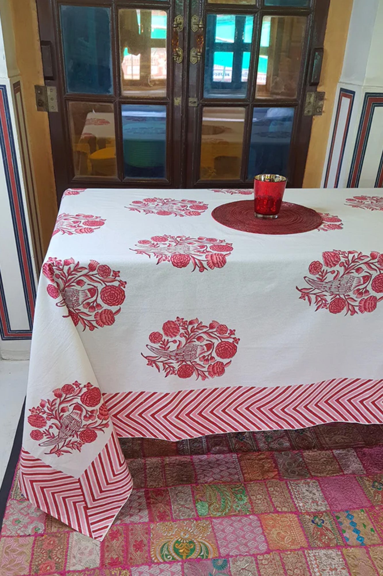 Red Phoenix Bird Table Cover