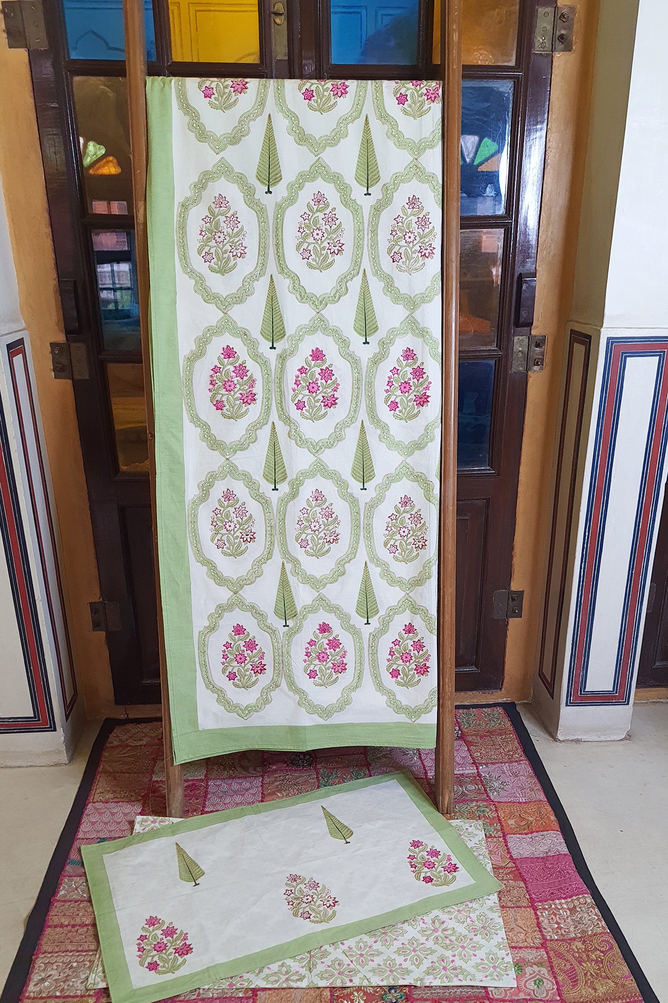 Mughal Garden Bed Sheet With Pillow