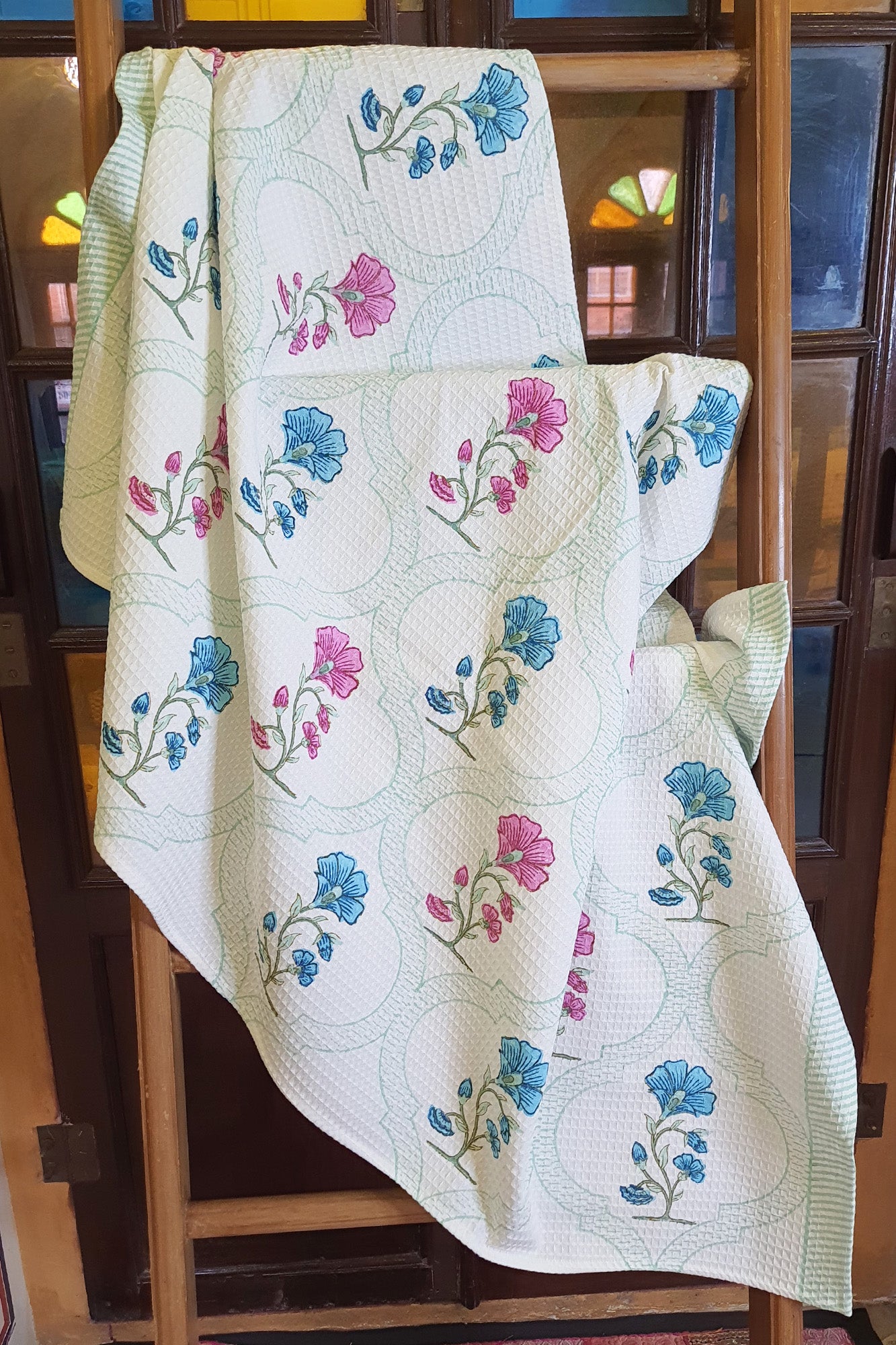 Guldaan Bath Towel