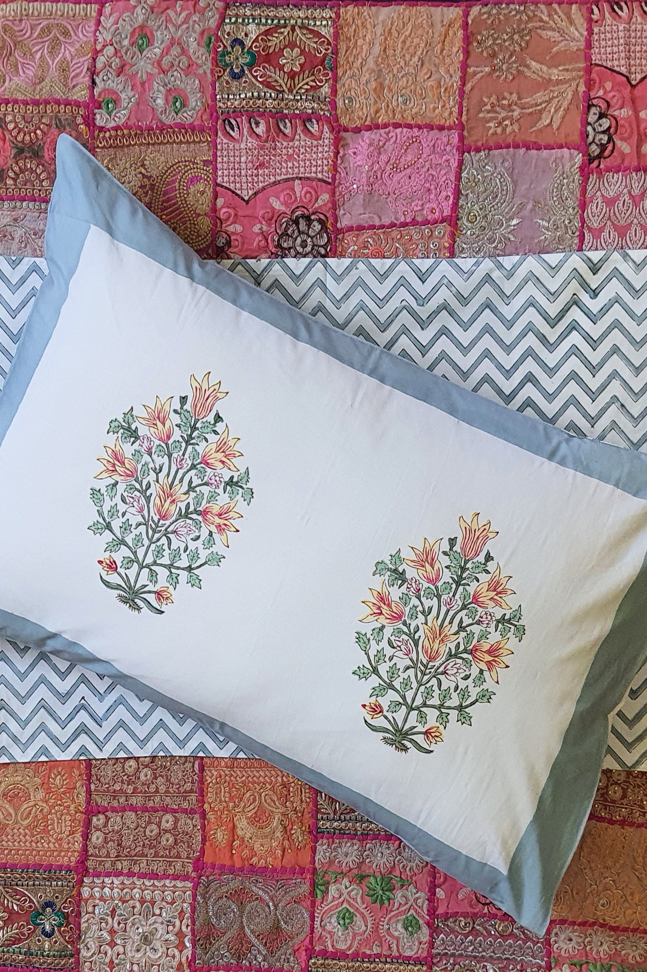 Gulmohar Bed Sheet With Pillow