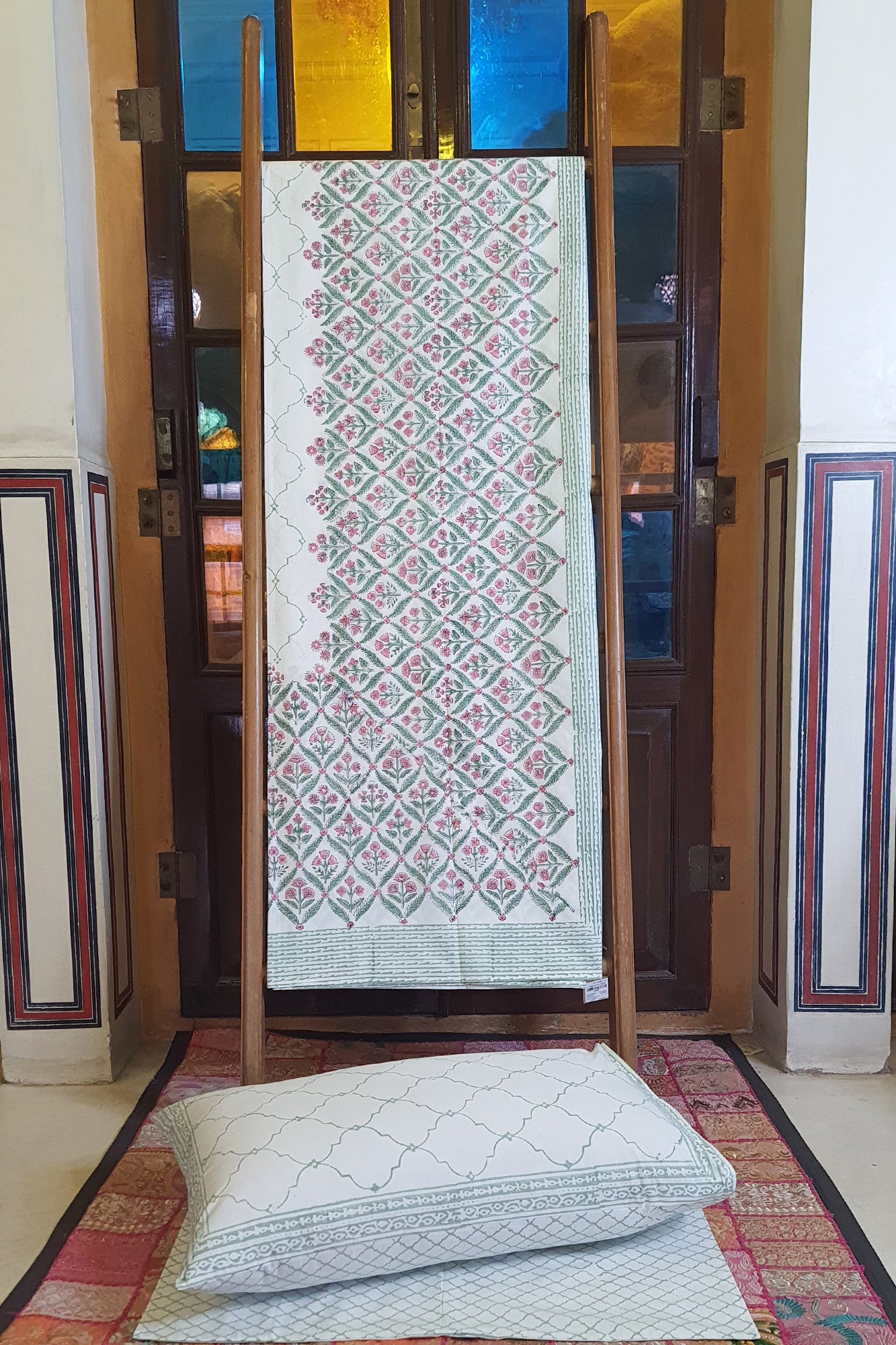 Gulzar Bed Sheet With Pillow