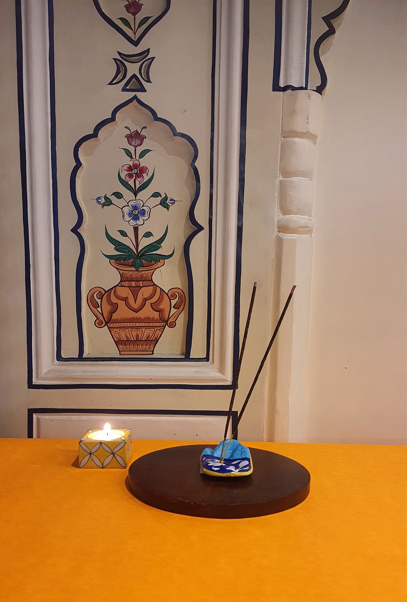 Insance Hand Blue Pottery