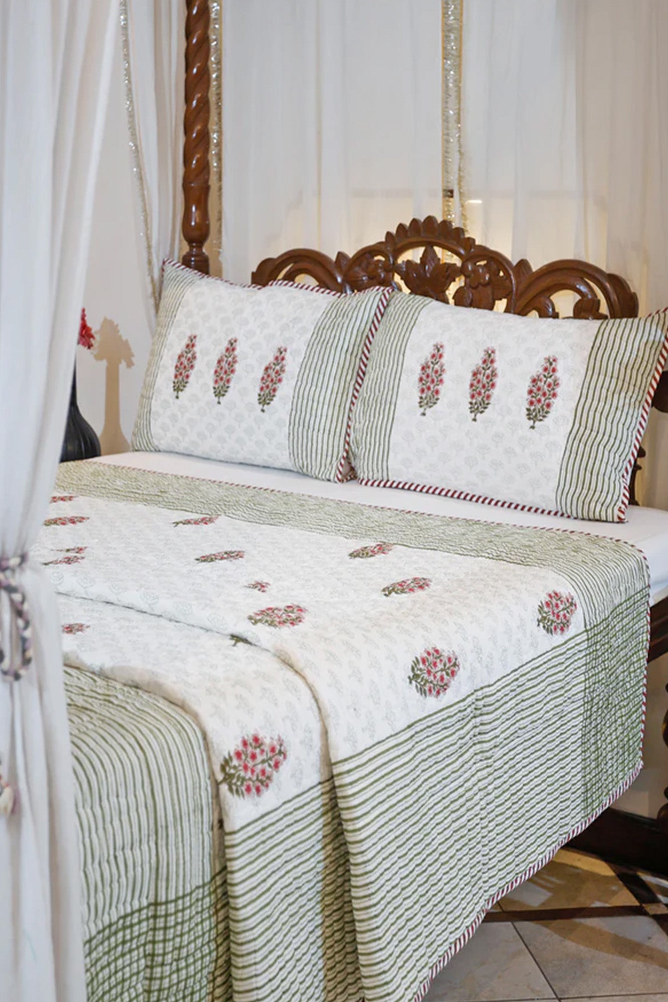 Green Stripes Bed Cover