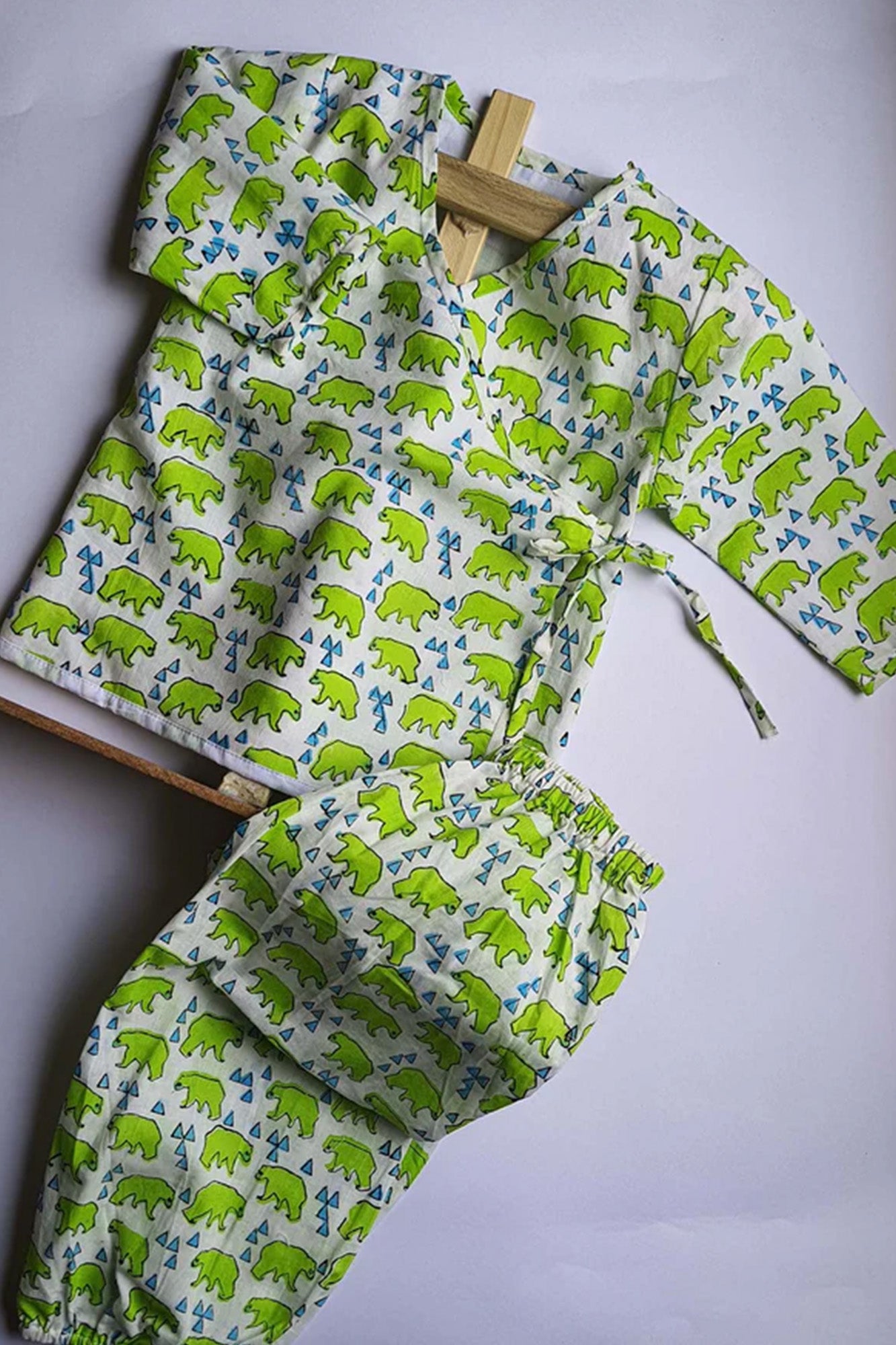 Hippo Angarakha Top With Pajama