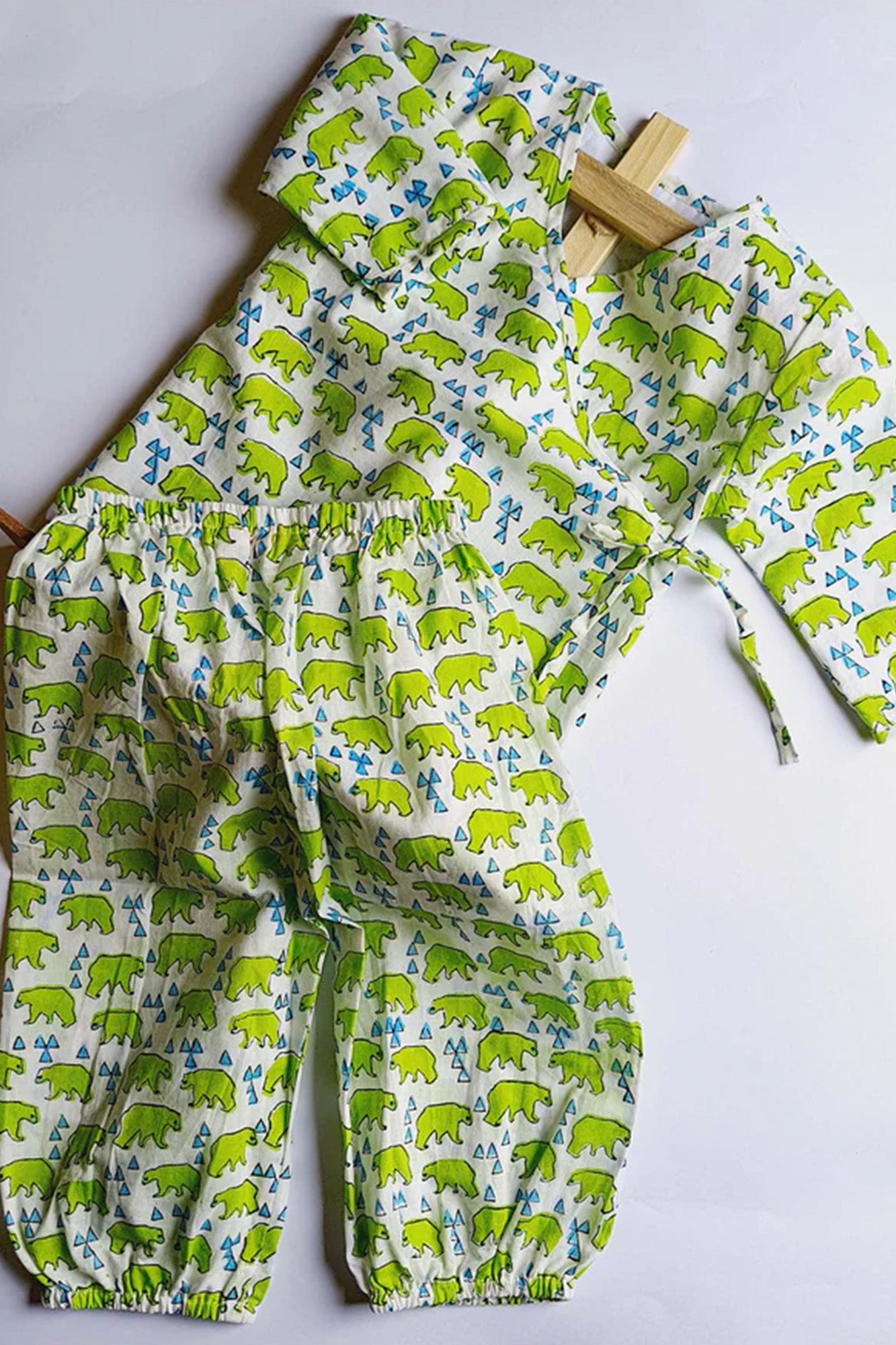 Hippo Angarakha Top With Pajama