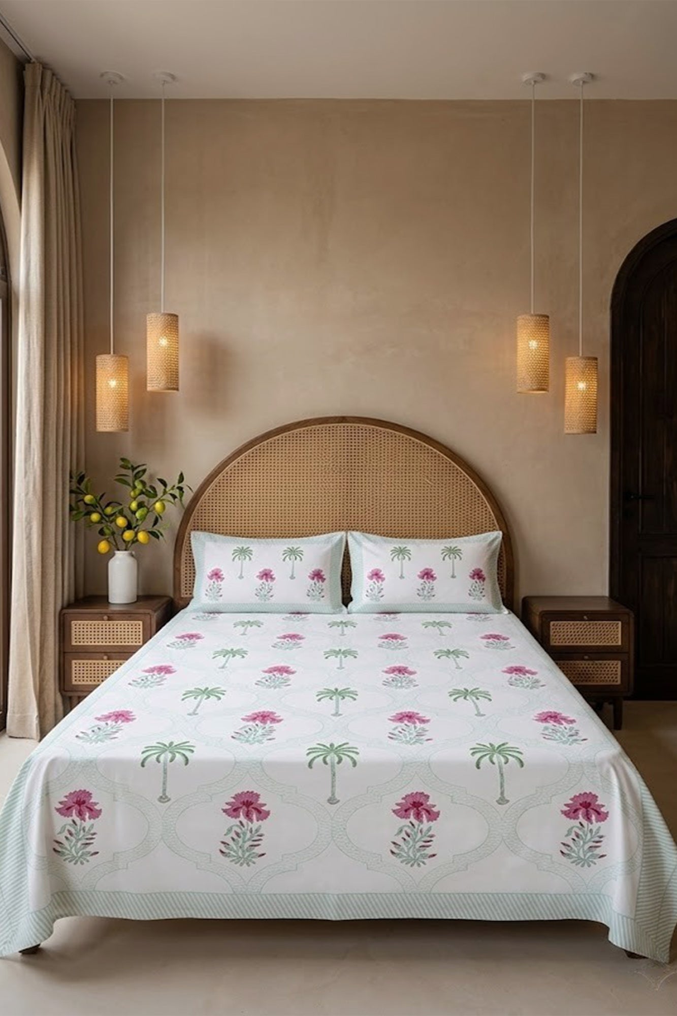 Green Palm Bed Sheet With Pillow Covers
