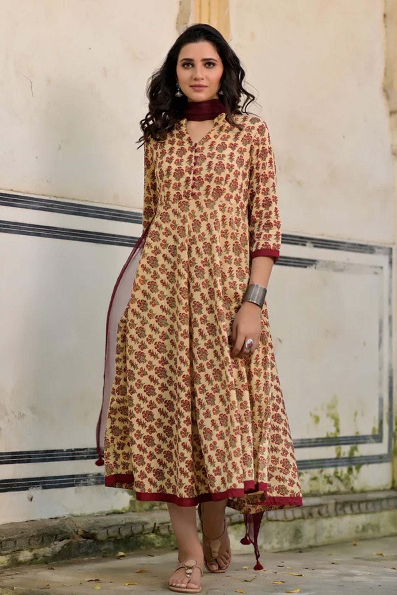 Dress Aureb Maroon Boota