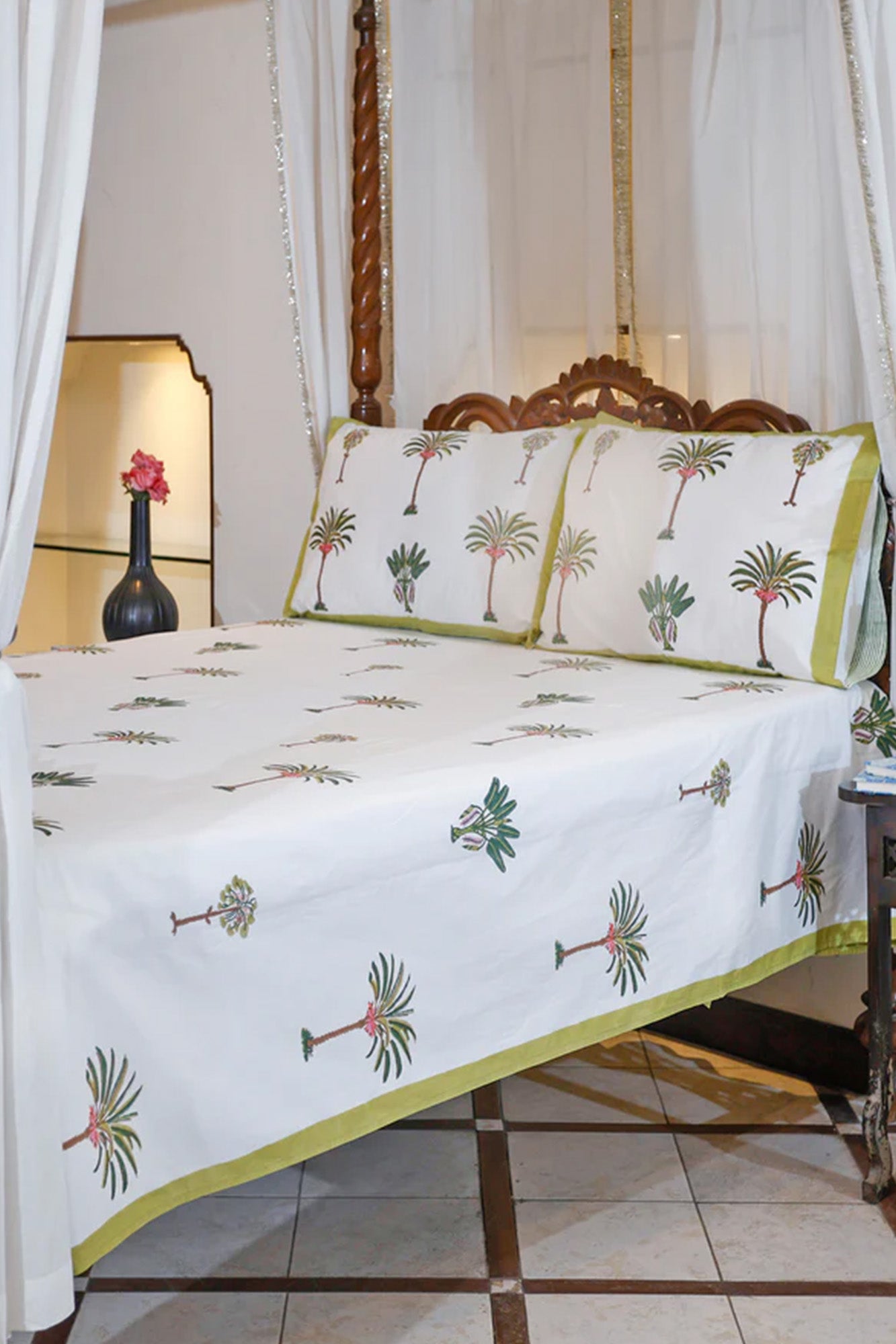 Green Palm Bed Sheet