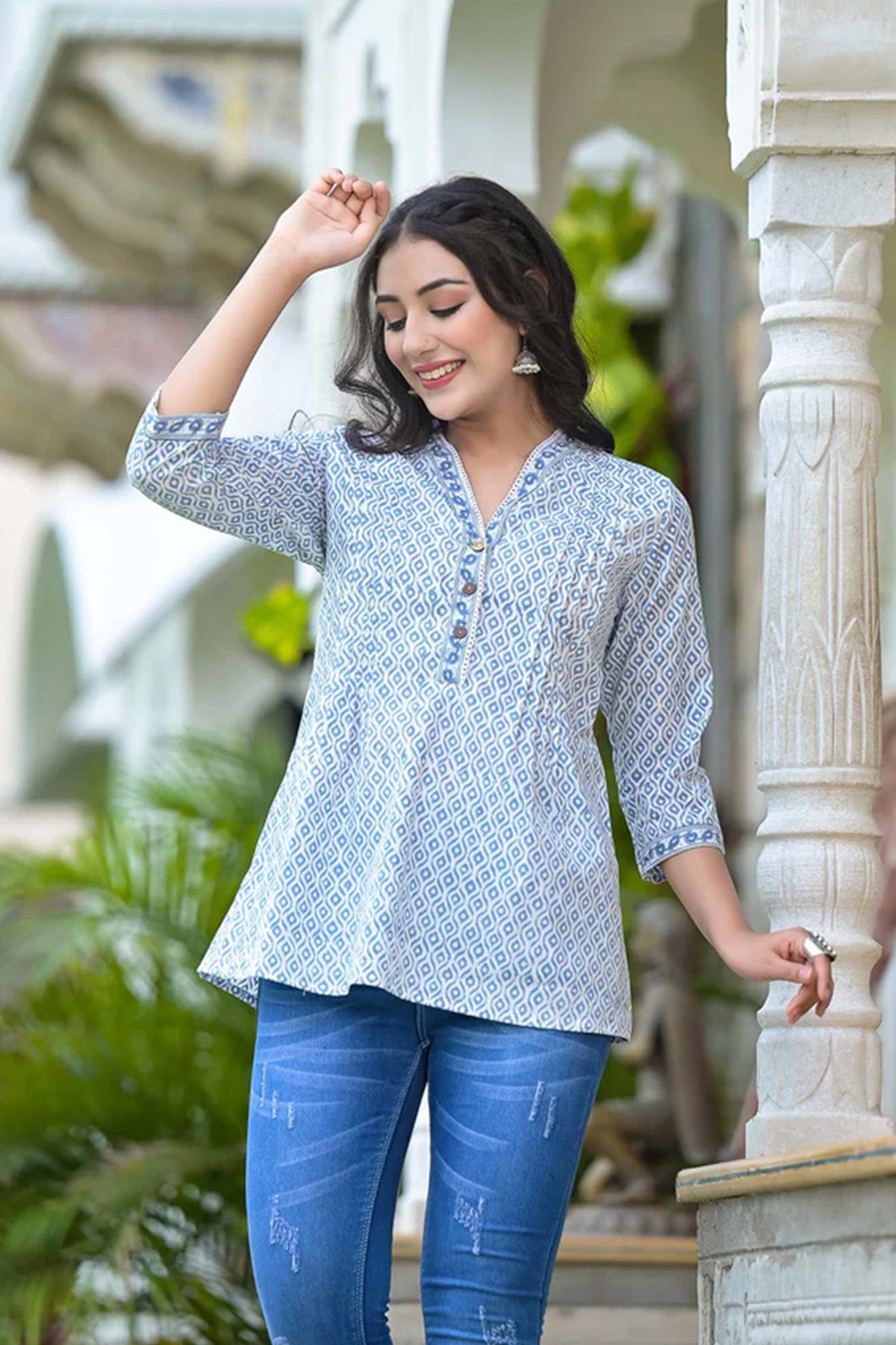 Women Arless Top Neela Occellus
