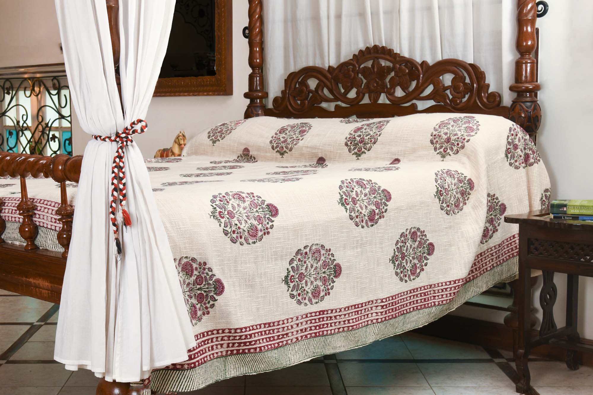 Wine Block Bed Cover