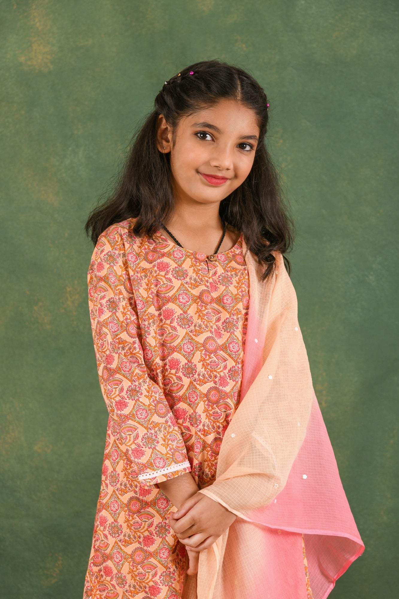 Gulnaar Jaal Kurta & Pant Set