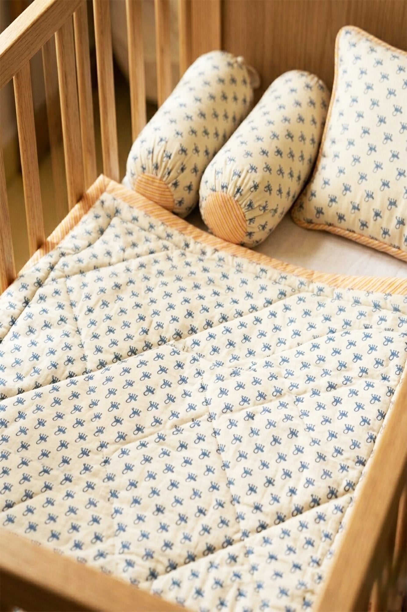 Blue Baboon Bed Set