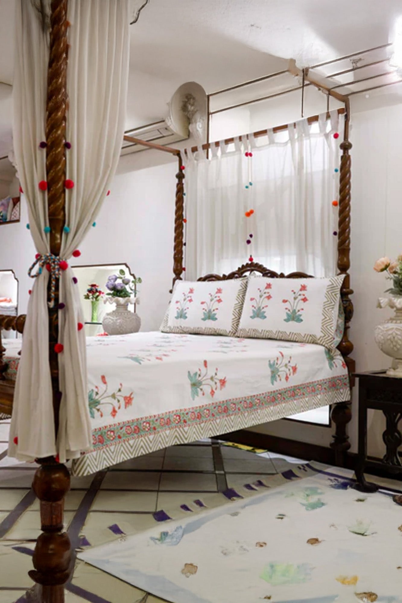 Bellflower Bedsheet With Pillow