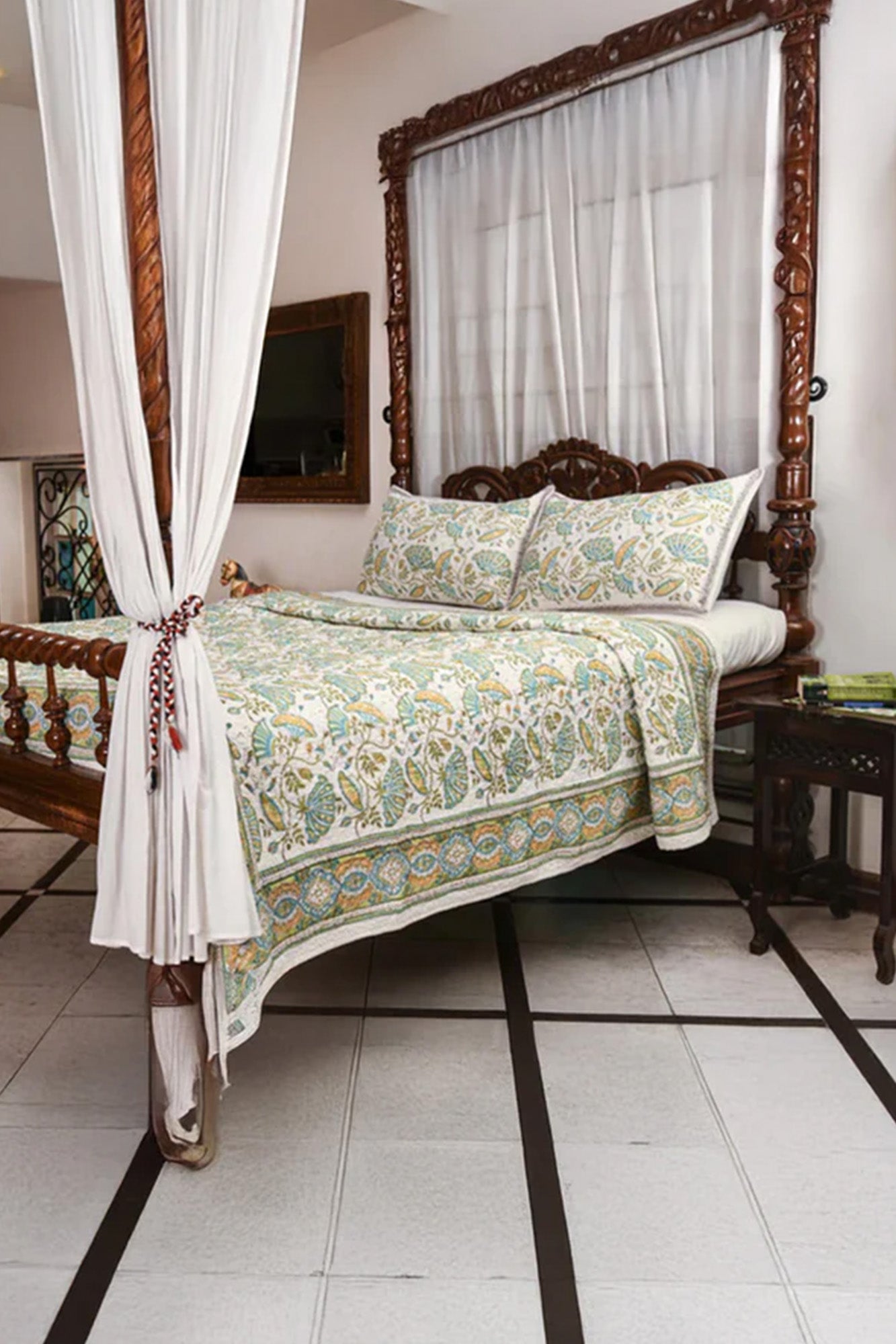 Summer Garden Quilted Bedcover - Green