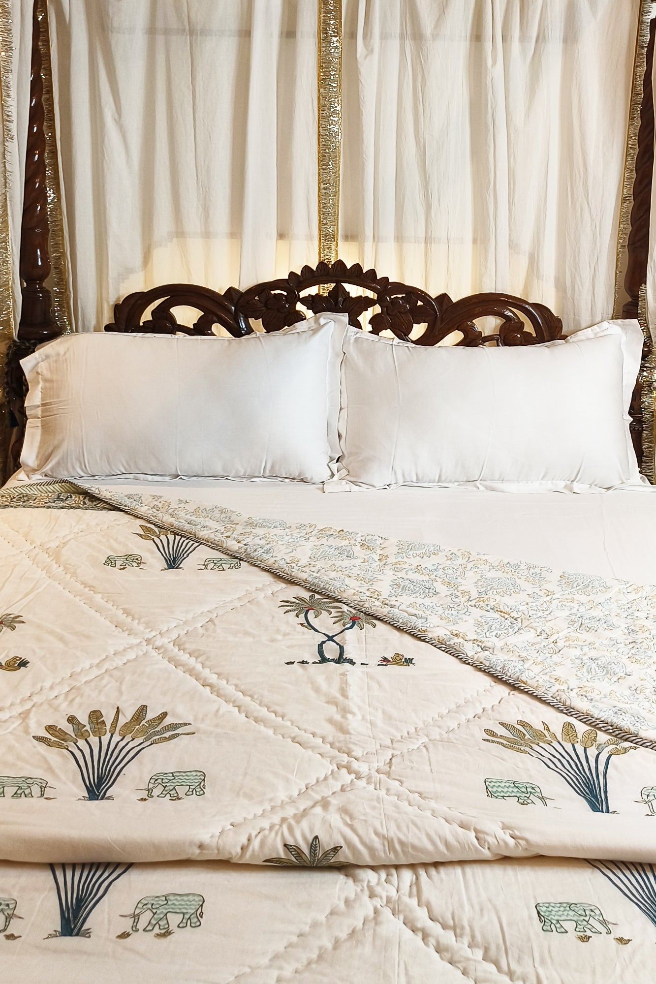 The Zigzag Trunk Razai