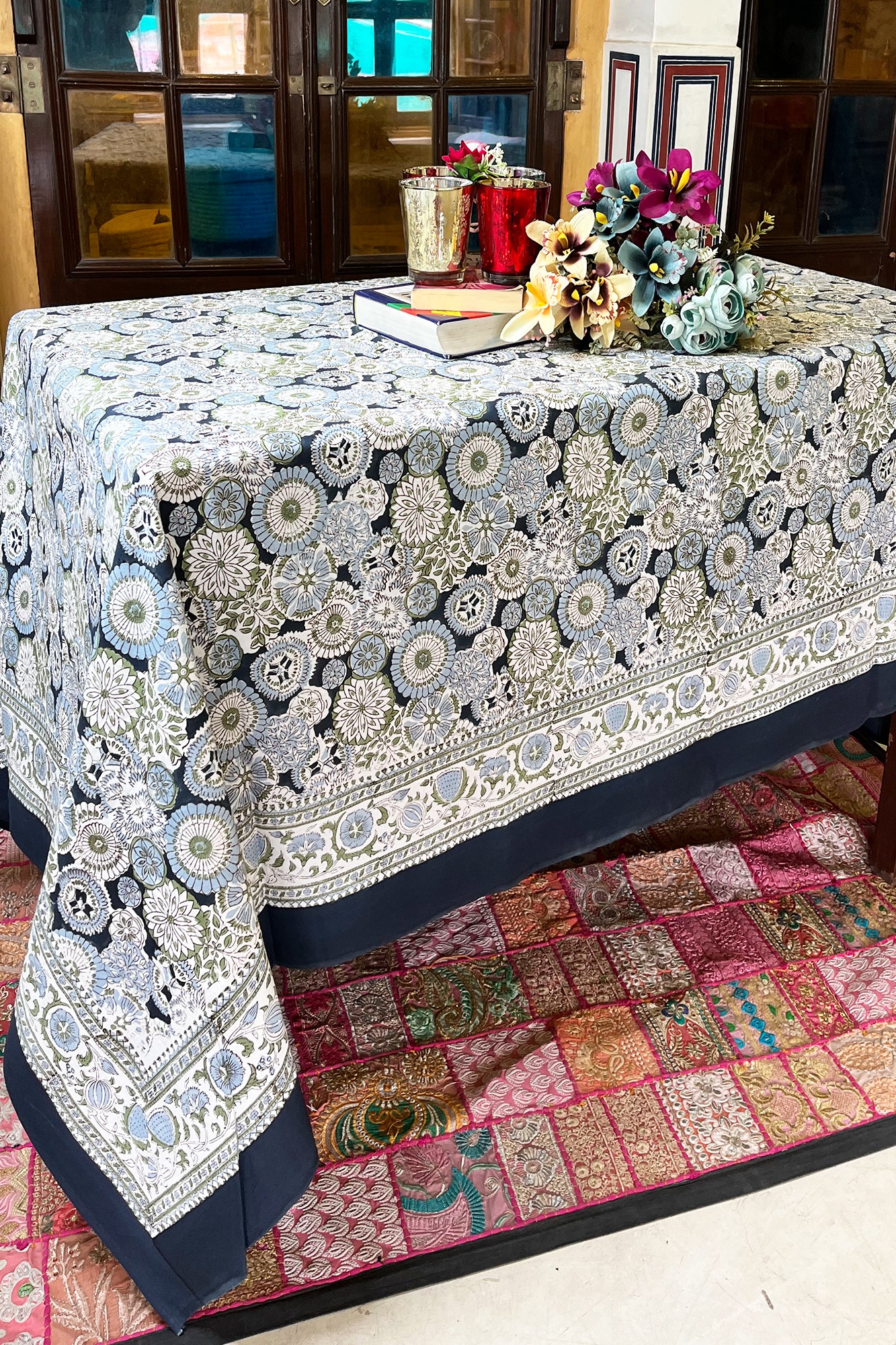 Sunflower Grey Table cover