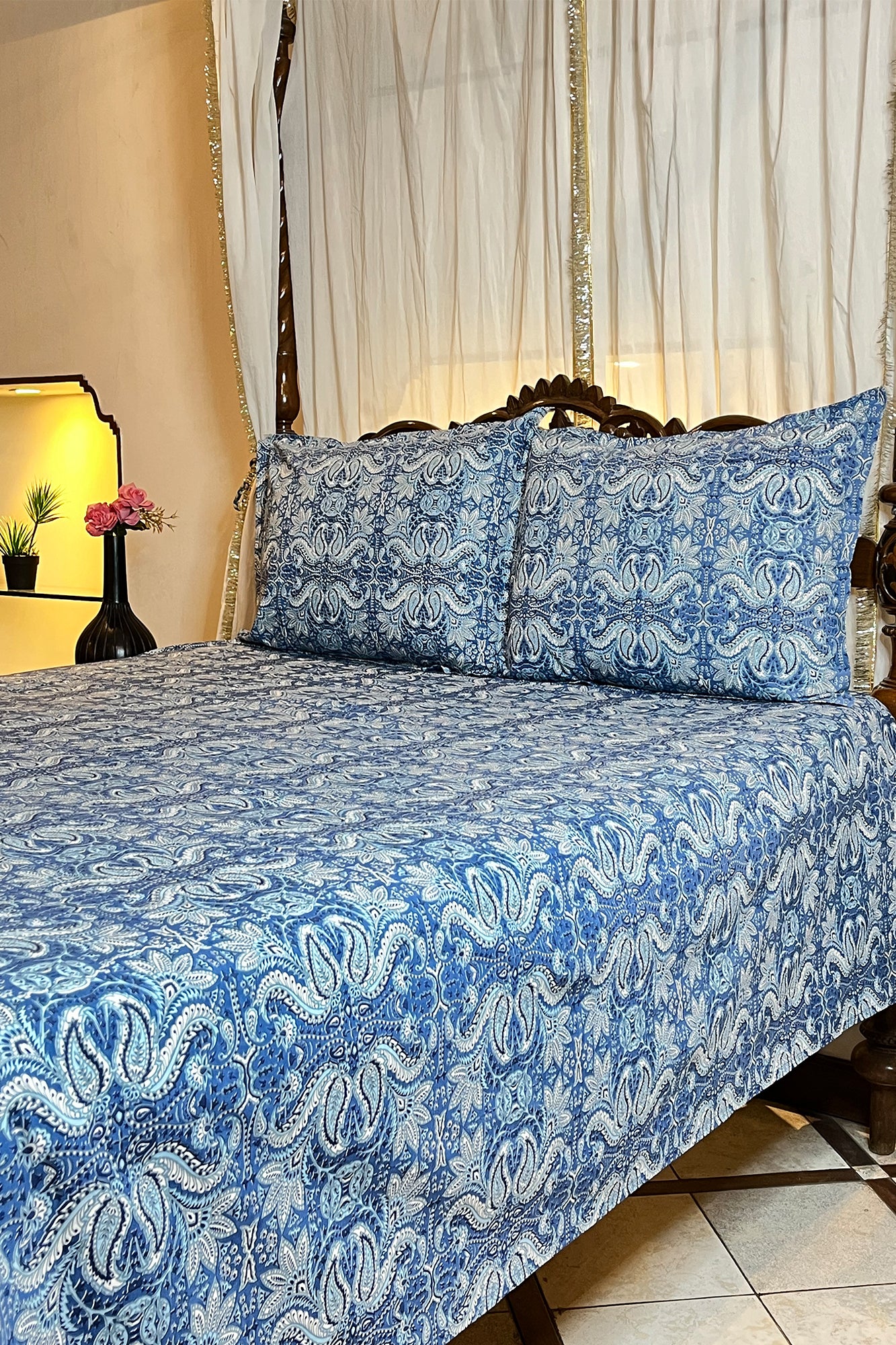 Ocean Blue Bed Sheet With Pillow