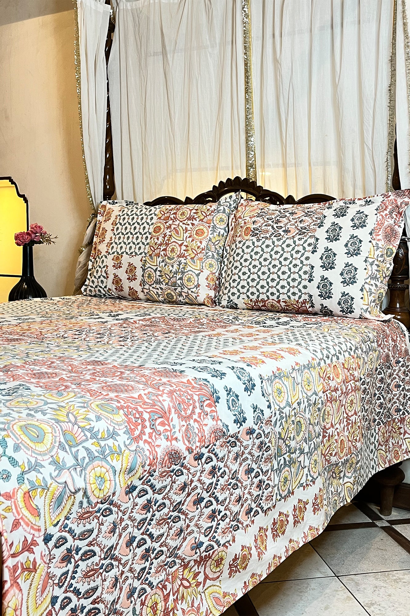 Patch Work Bed Sheet With Pillow