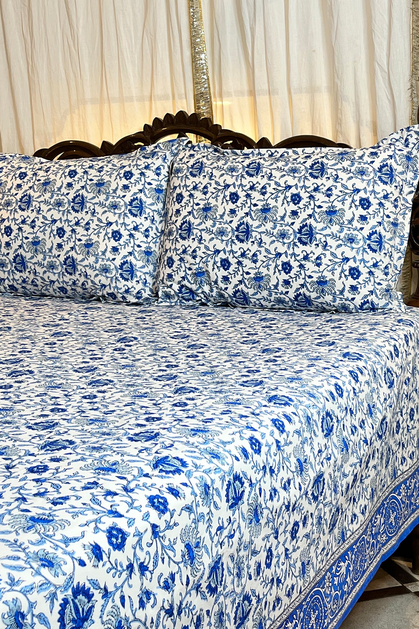 Vintage Blue Bed Sheet With Pillow