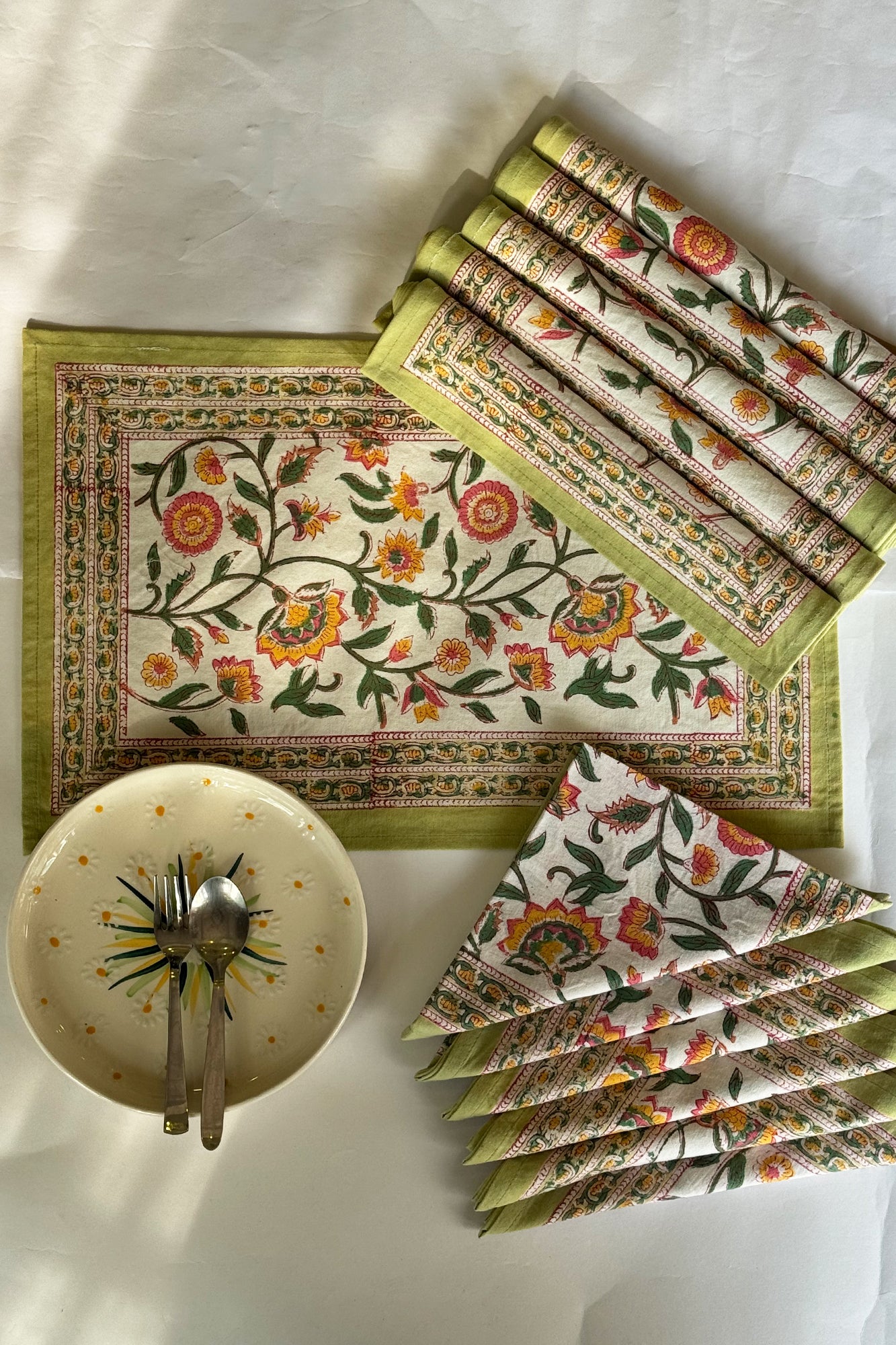 VineVeil Placemat Set of 12