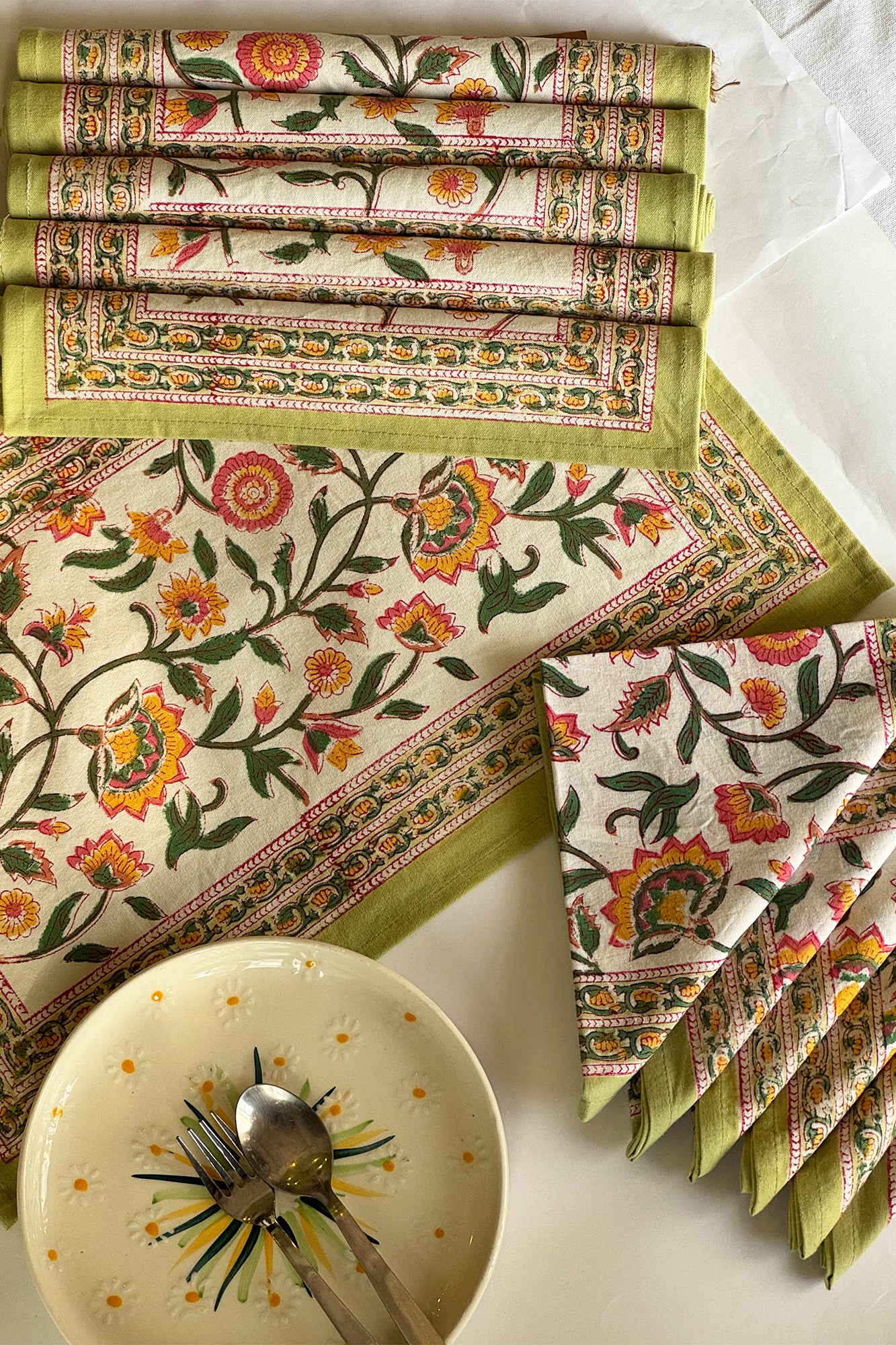 VineVeil Placemat Set of 12
