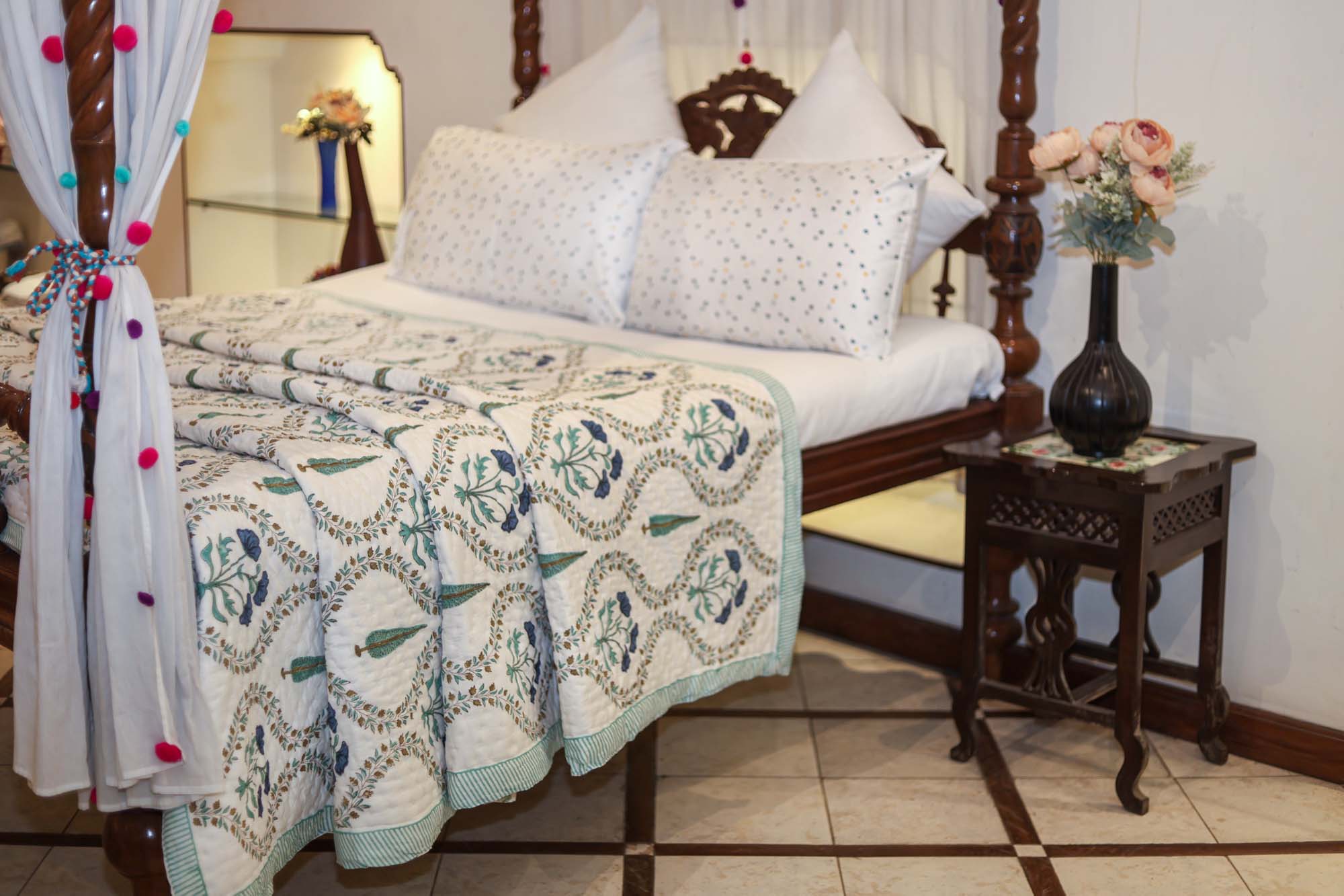 Mughal Garden Leaf Razai Set of 2