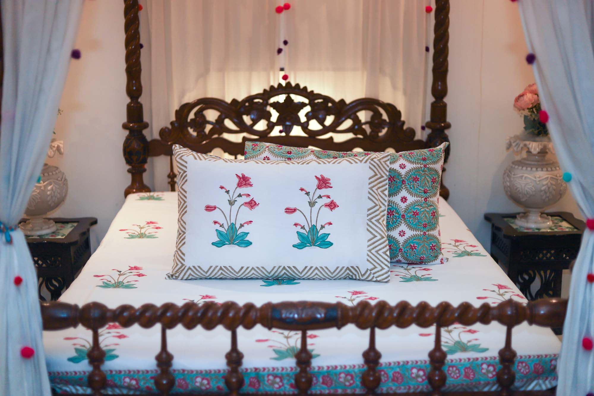 Bellflower Bedsheet With Pillow