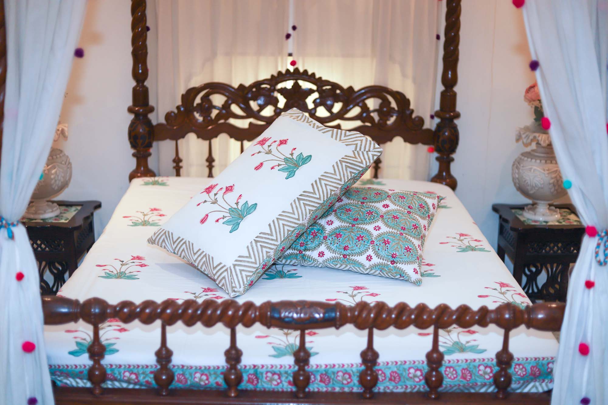 Bellflower Bedsheet With Pillow