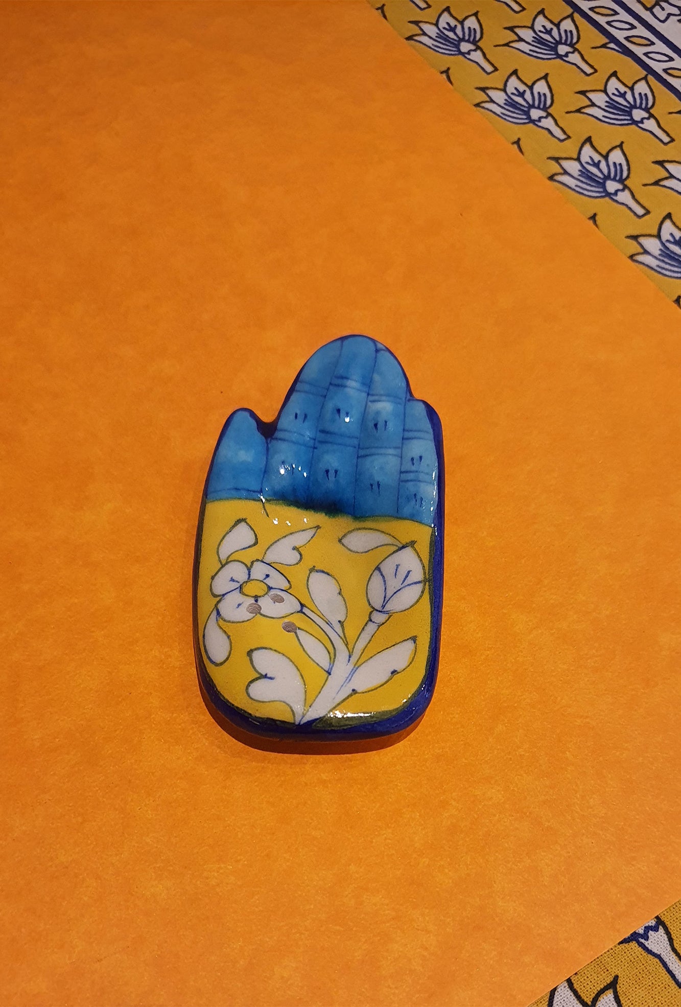 Insence Hand Ceramic