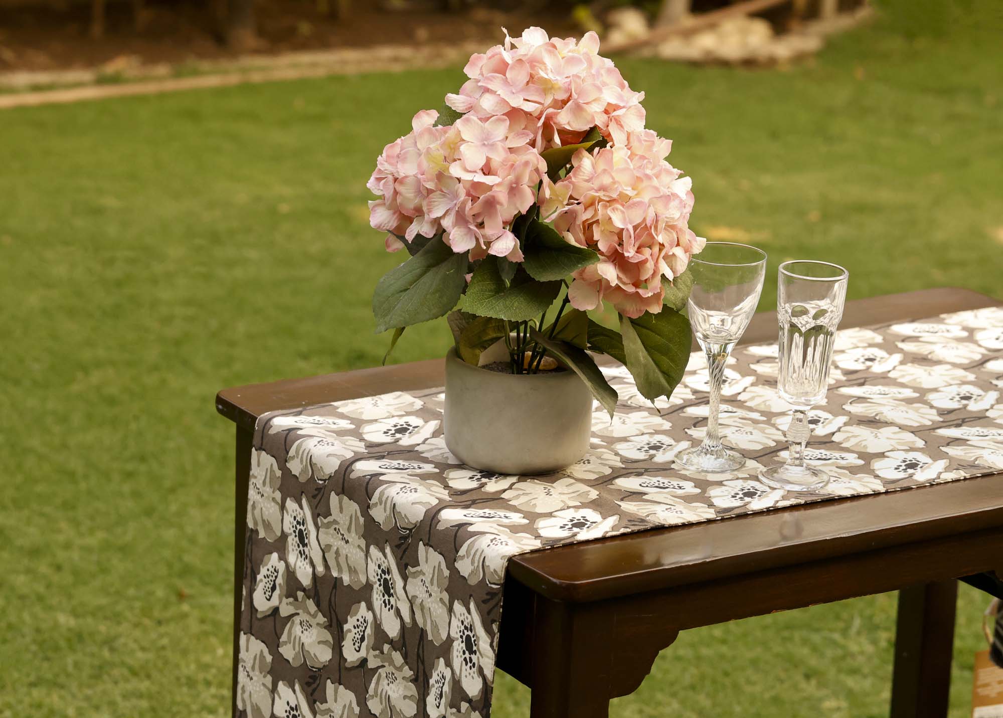 Runner Periwinkle Brown Reversible