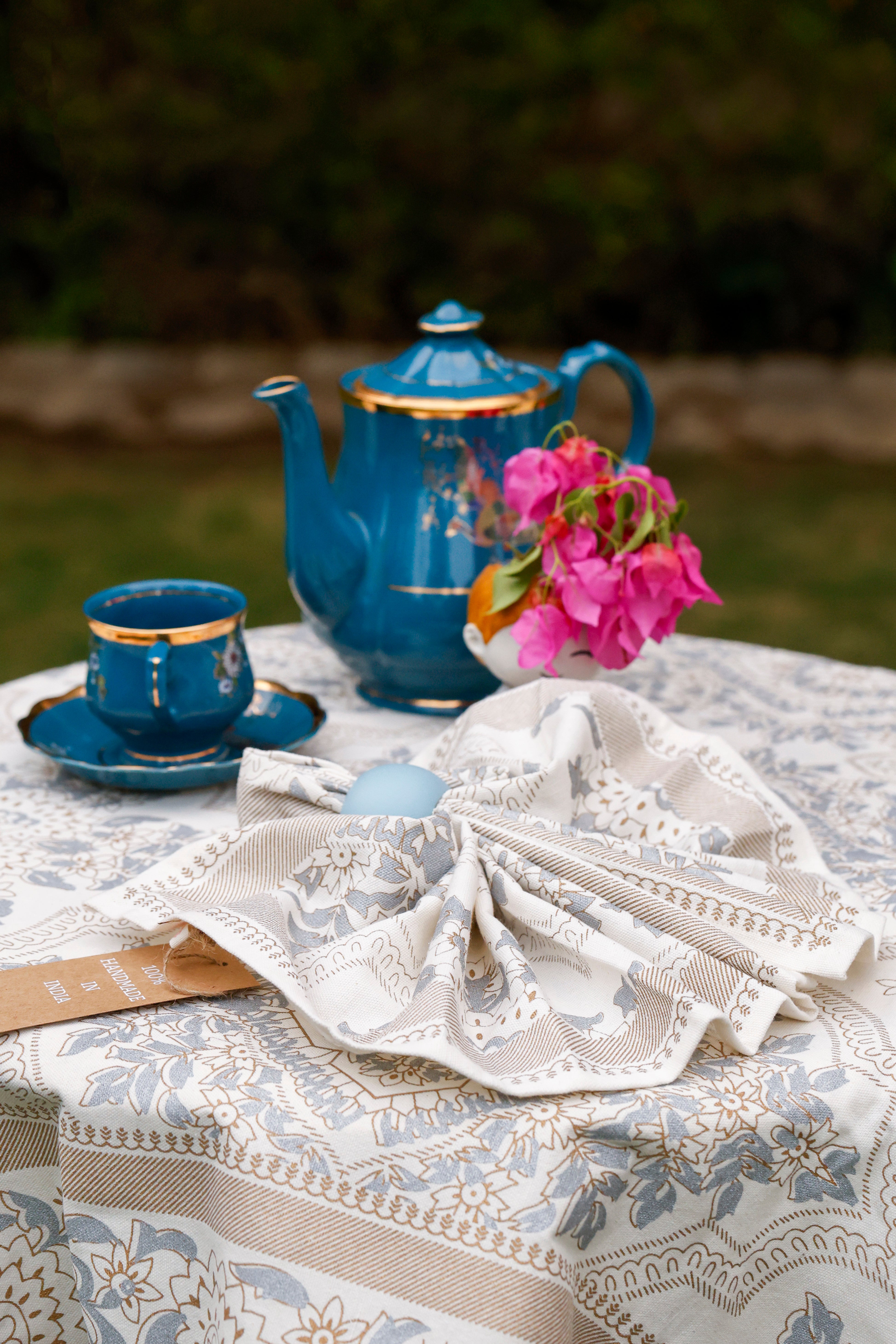 Table Cover Silver Gold