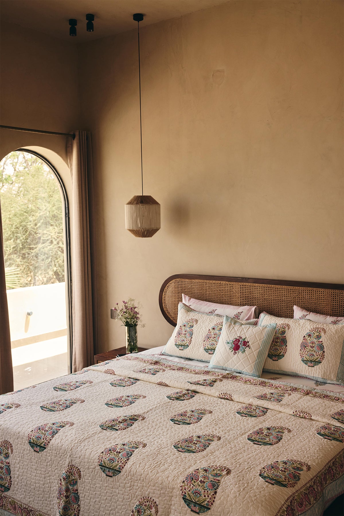 Paisley Jumbo Bedcover