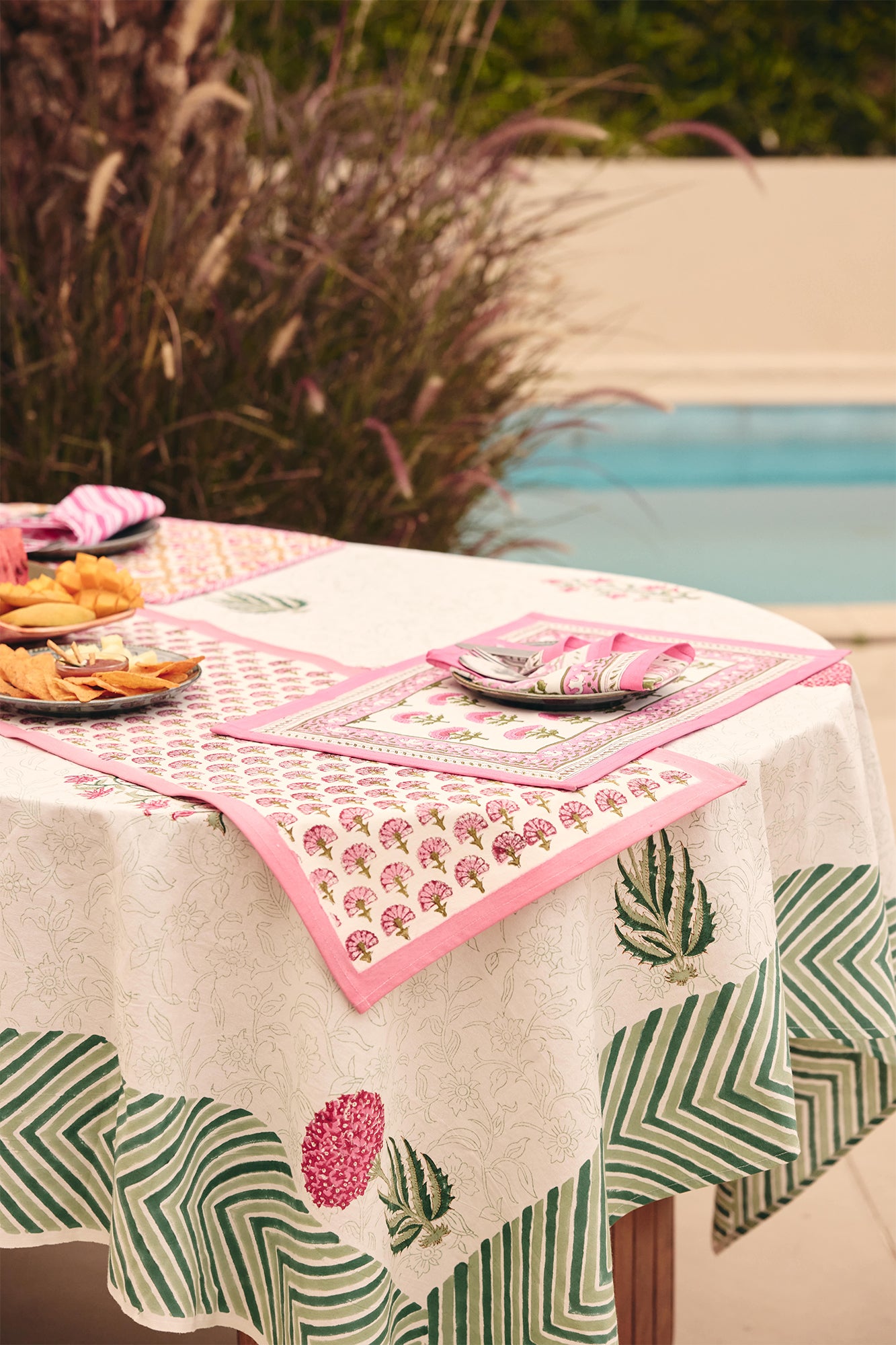 Loom & Blossom Table Cover