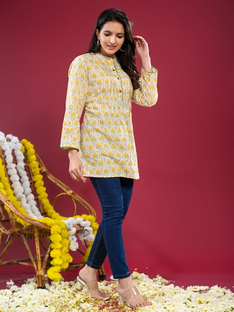 Top Arless Womens Dil E-Bahar Yellow