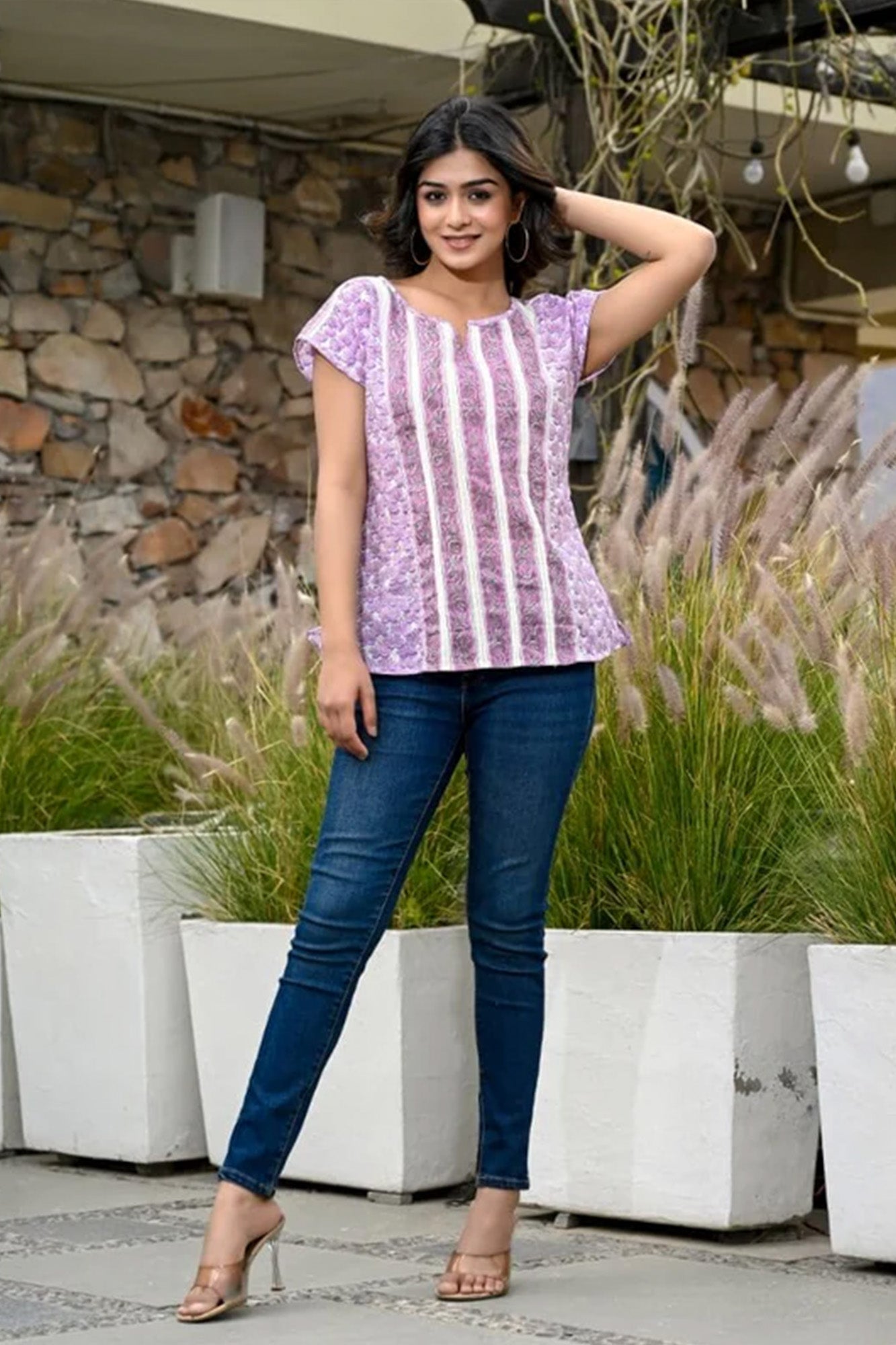 Top Womens Pleated Border Gulaal