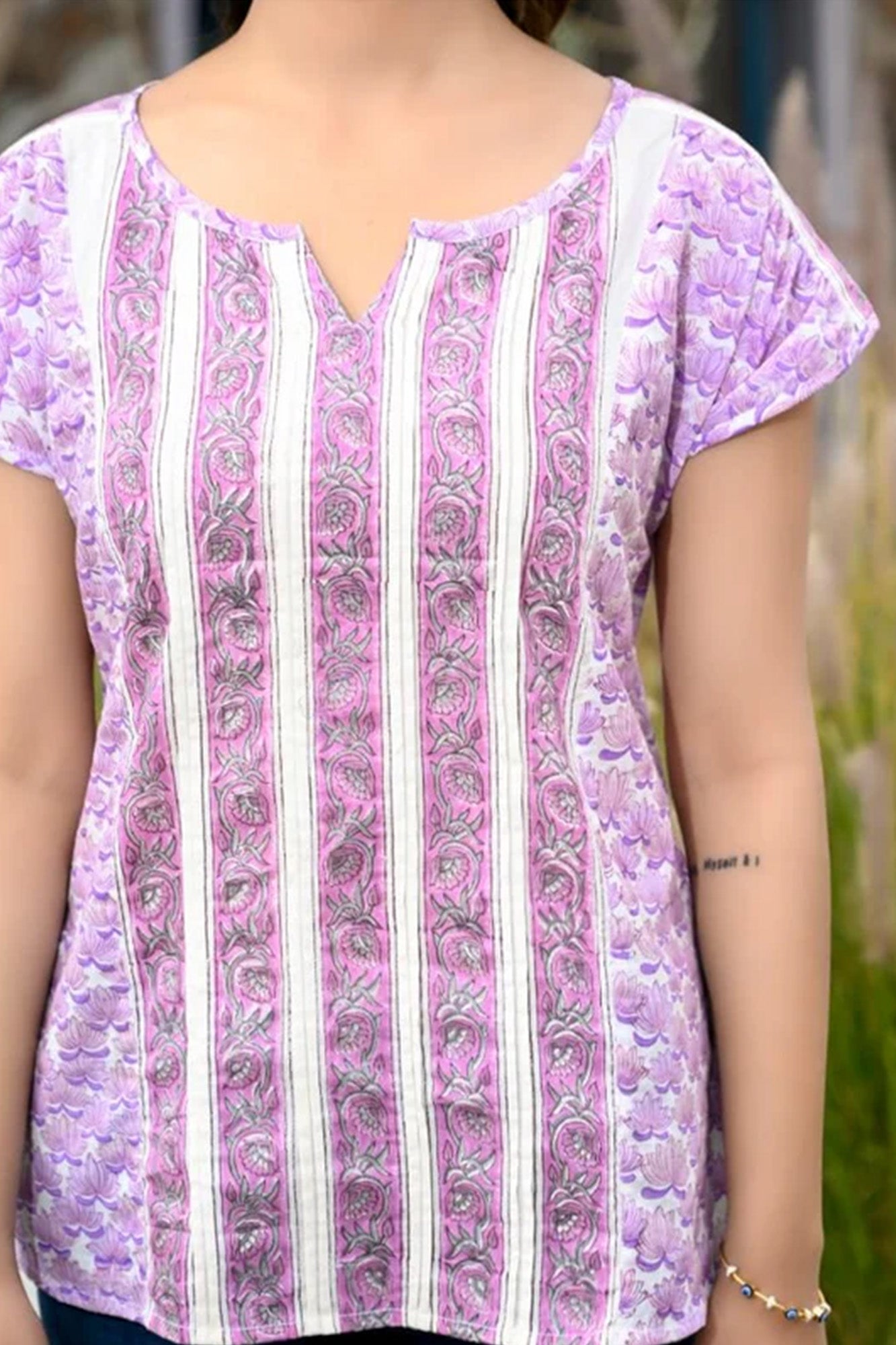 Top Womens Pleated Border Gulaal