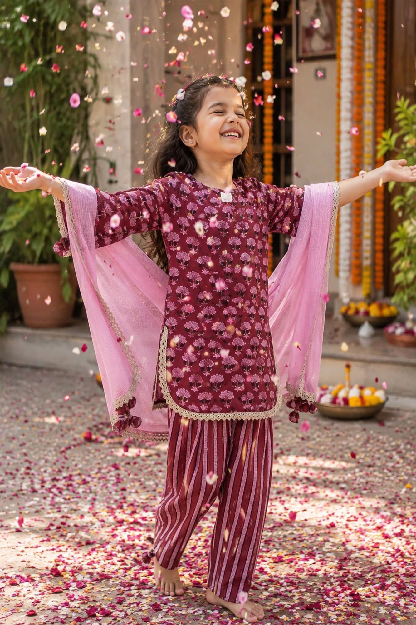 Laal Bahar Kurta Set of 3