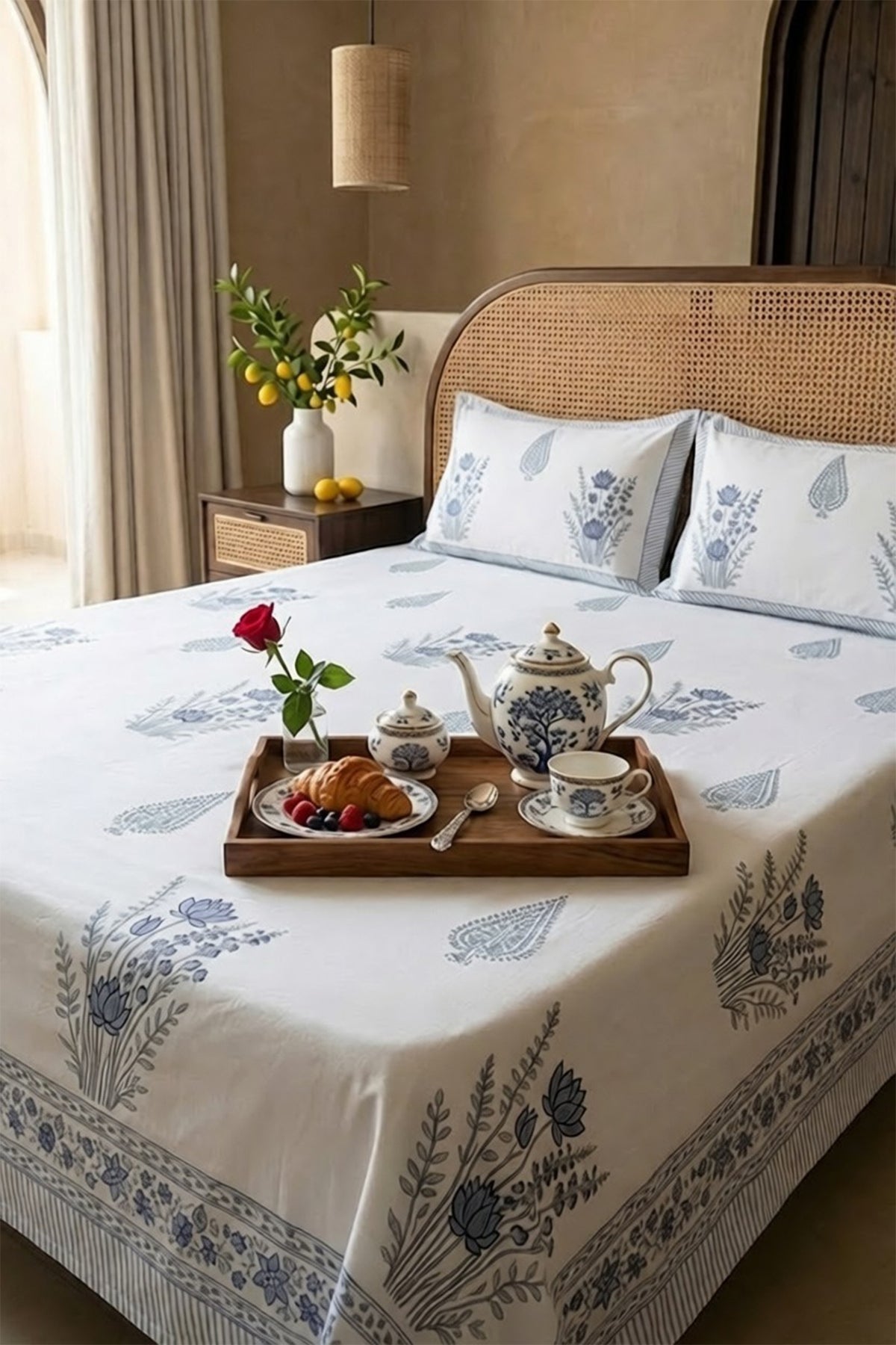 Neel Bagh Bed Sheet With Pillow