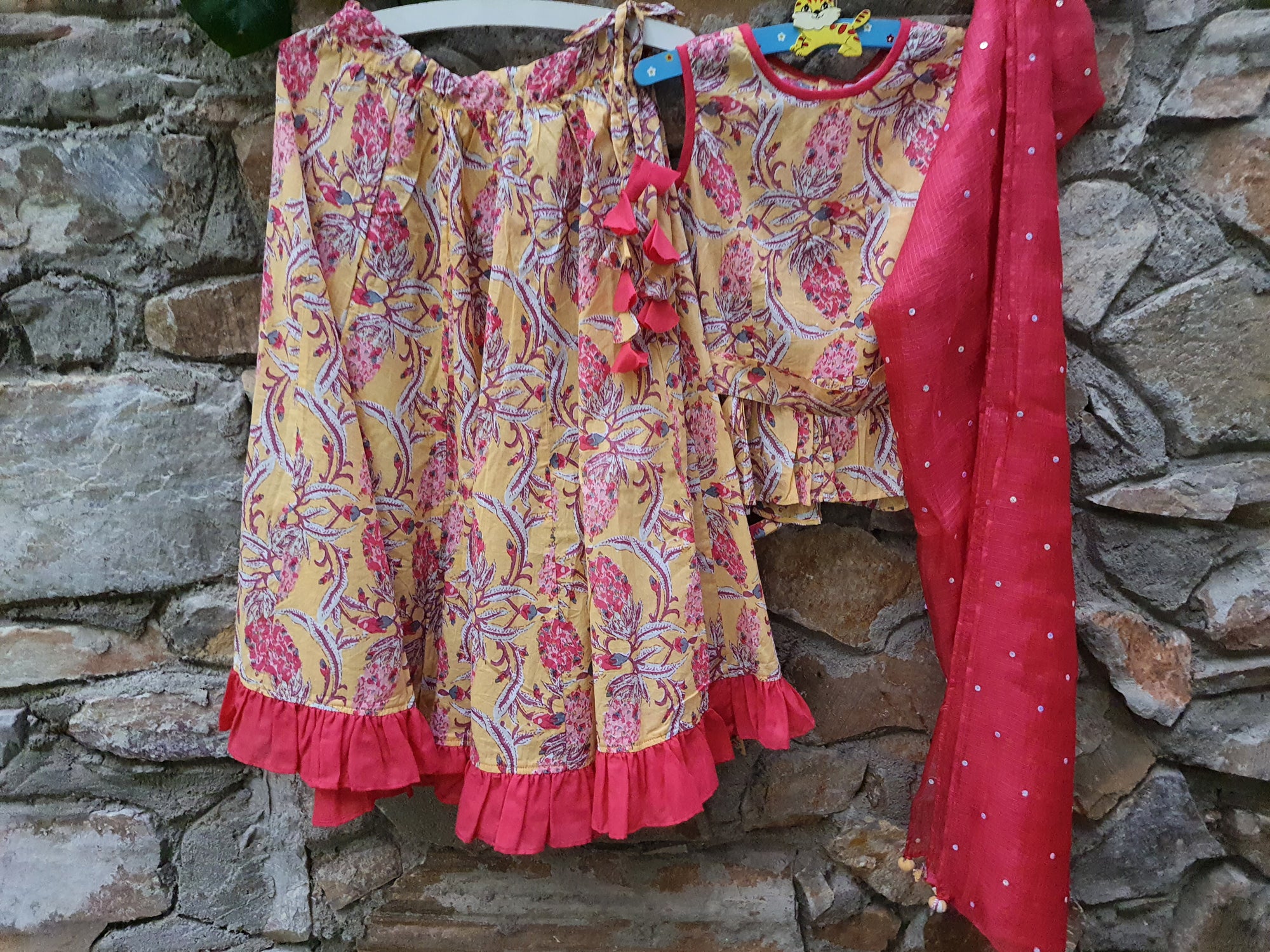 Girl Yello Jaal Lehenga Choli Set-Set Of 3