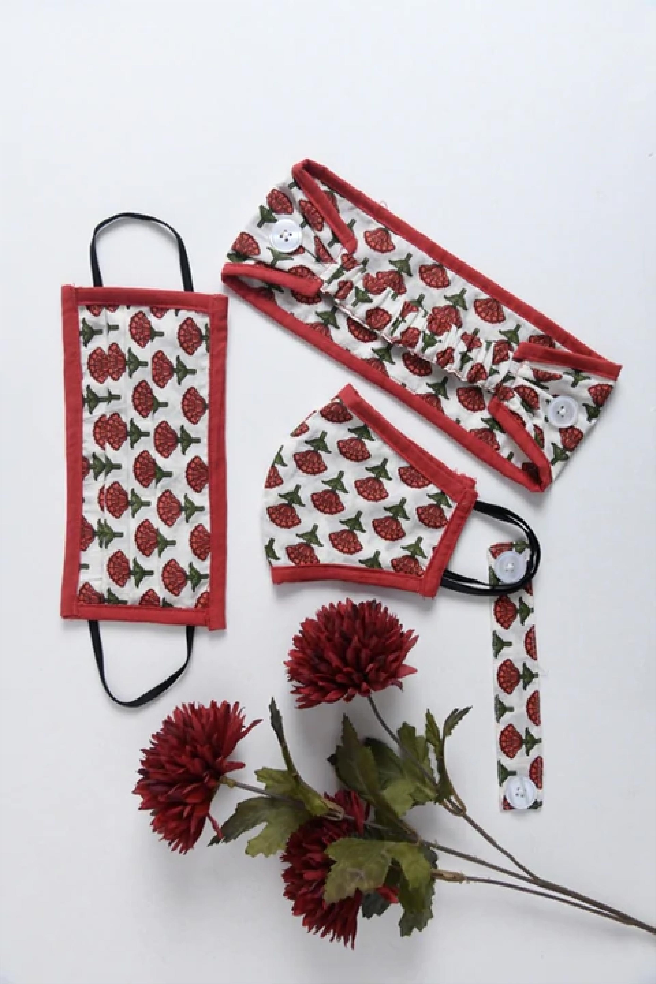 Mask 4 Pc. Set -Red