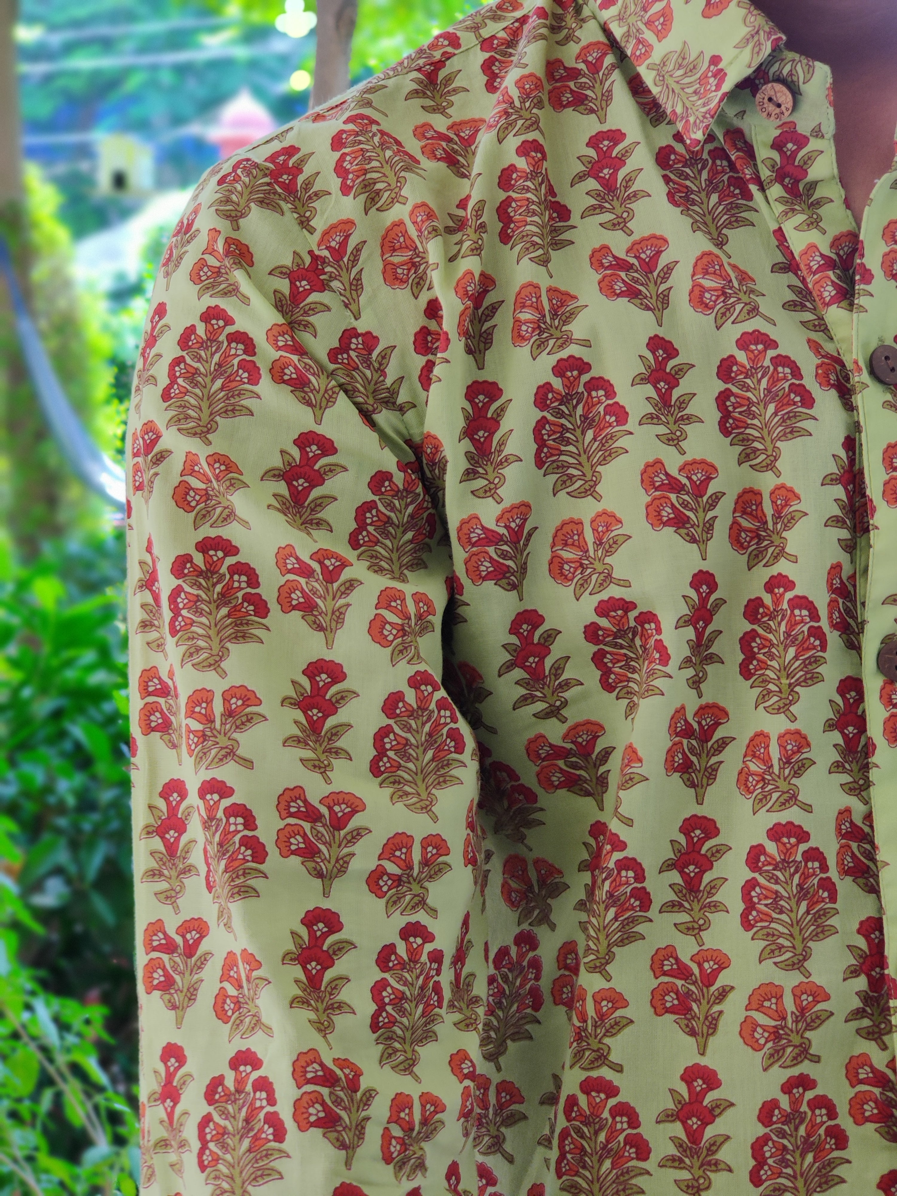 Men Full Sleeve Shirt Rust Booti on Green