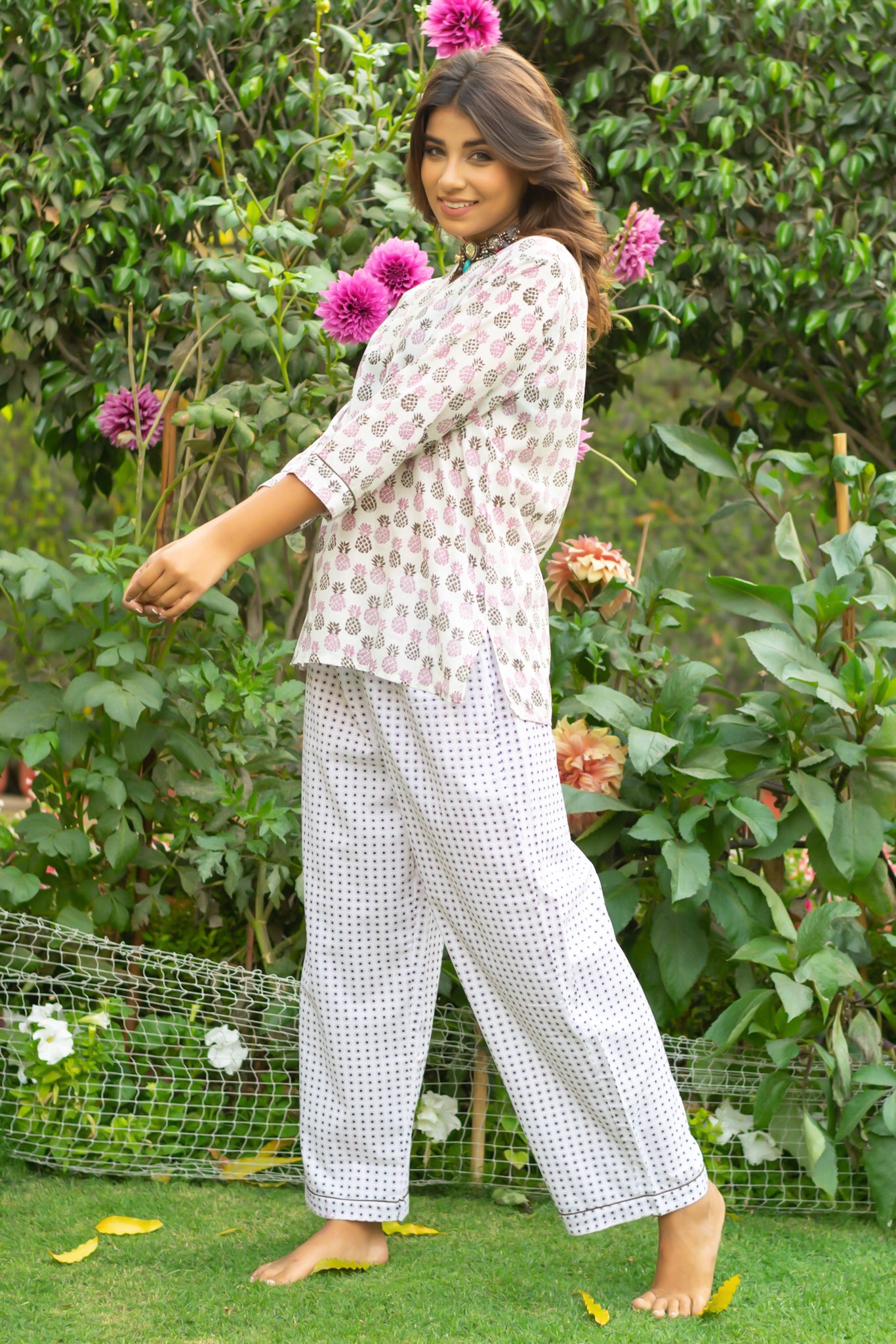 PJ Set Women Set of 2 Crepe Pineapple